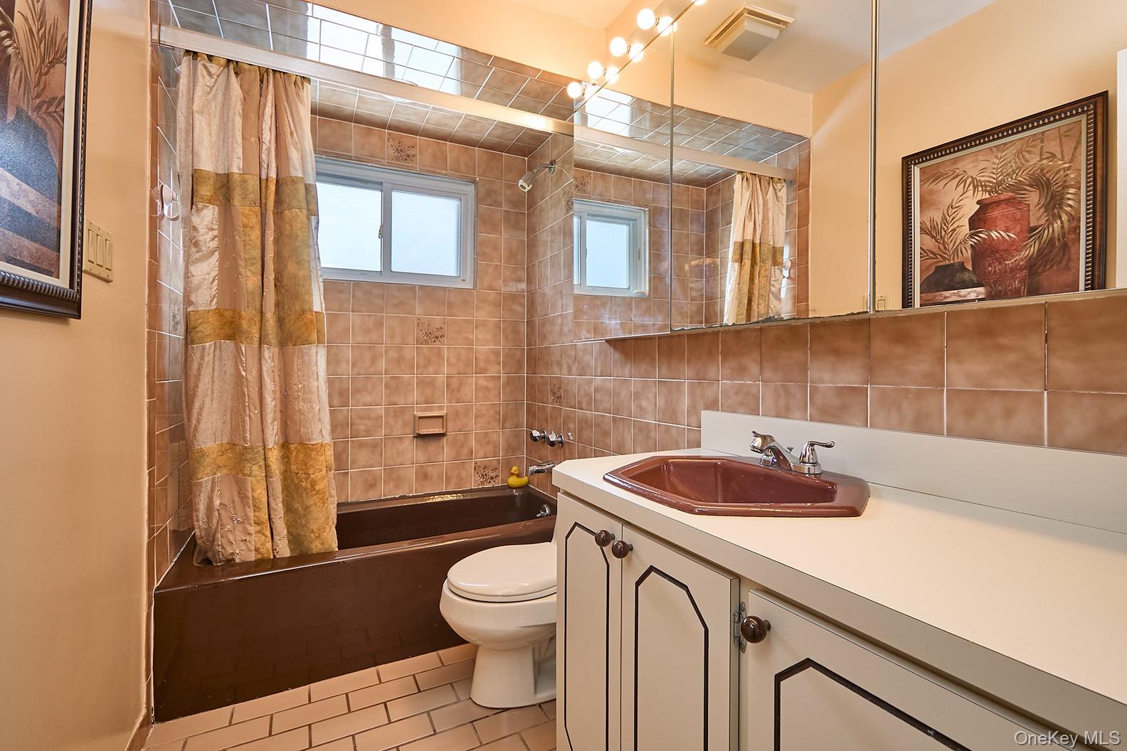 1067 Ashley Drive, Valley Stream, NY 11580