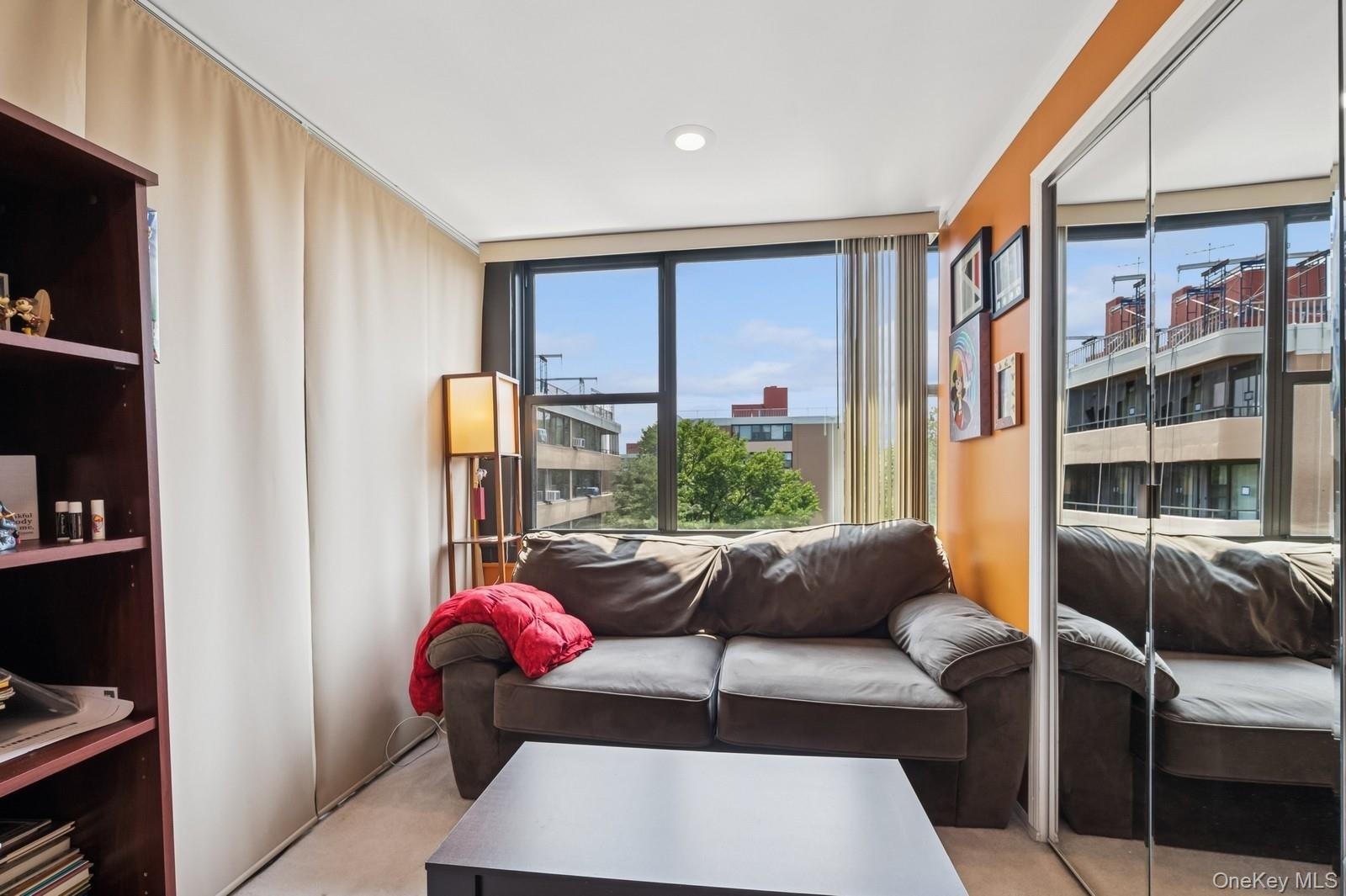 162-40 9th Avenue # 8B, Beechhurst, NY 11357