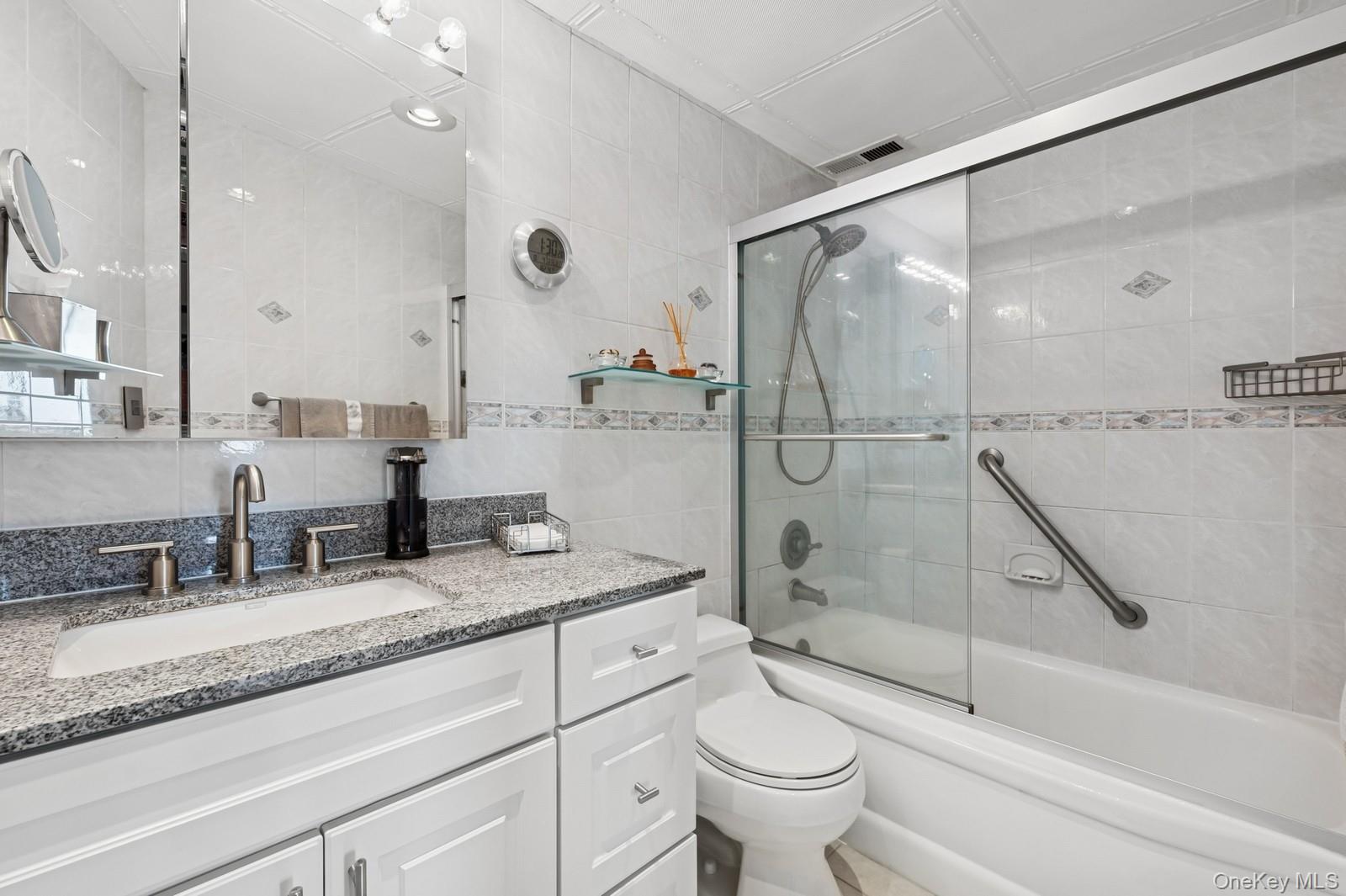 162-40 9th Avenue # 8B, Beechhurst, NY 11357