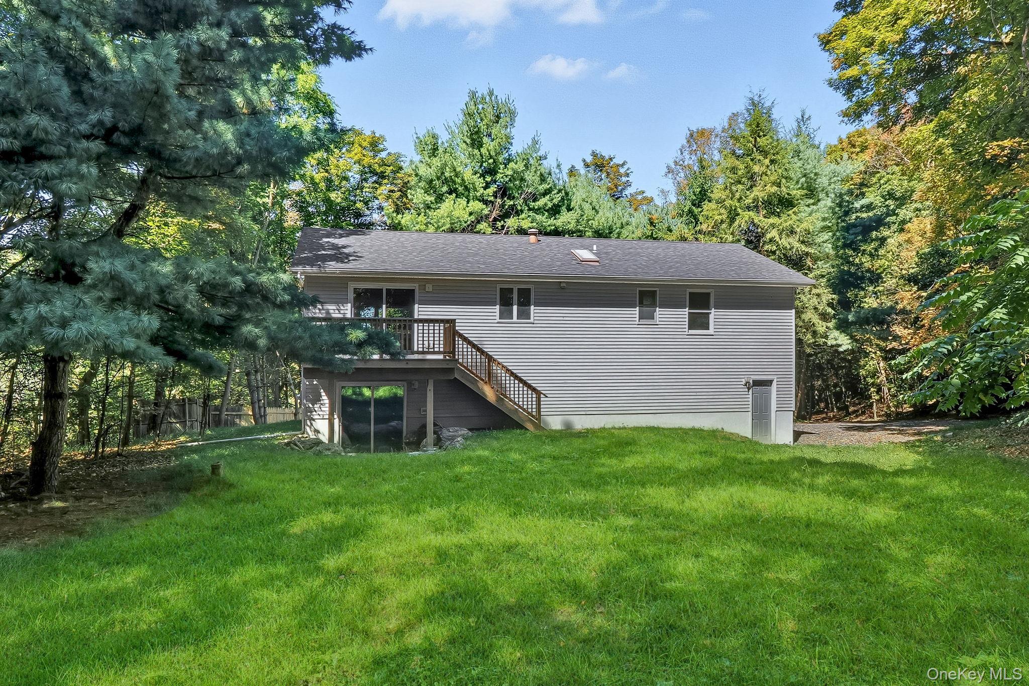 5760 Route 82, Clinton Corners, NY 12514