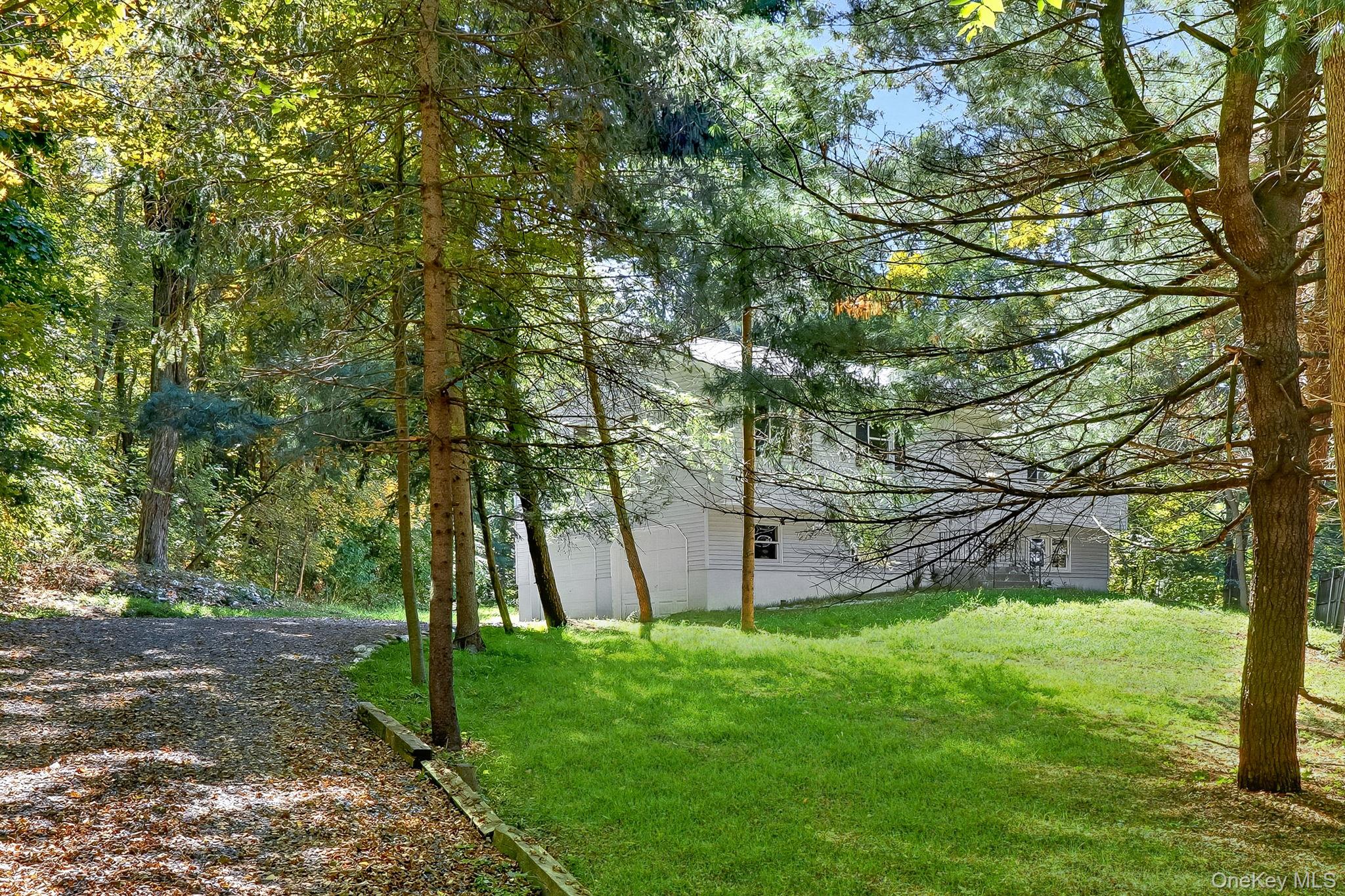 5760 Route 82, Clinton Corners, NY 12514