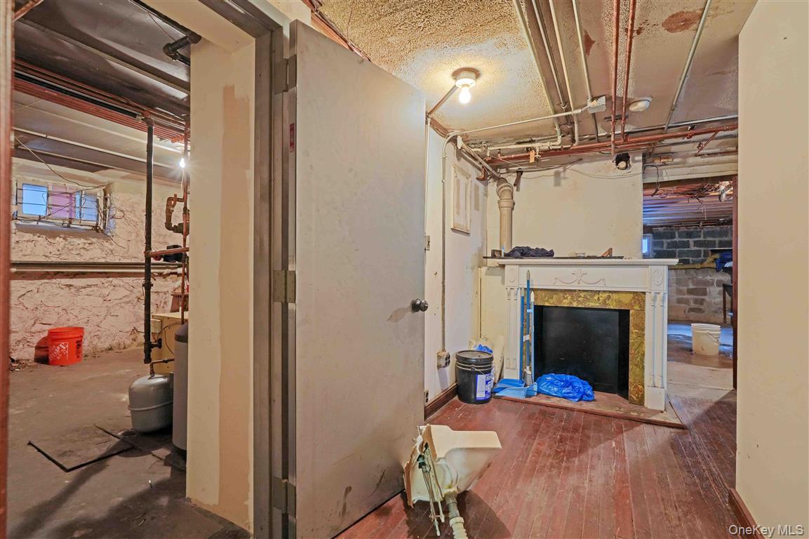 85-34 121st Street, Kew Gardens, NY 11415