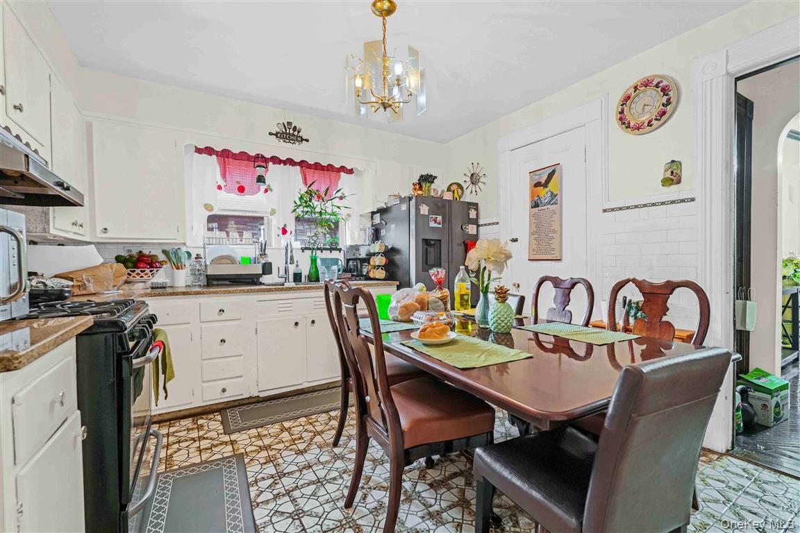 85-34 121st Street, Kew Gardens, NY 11415