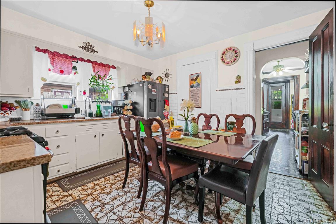 85-34 121st Street, Kew Gardens, NY 11415