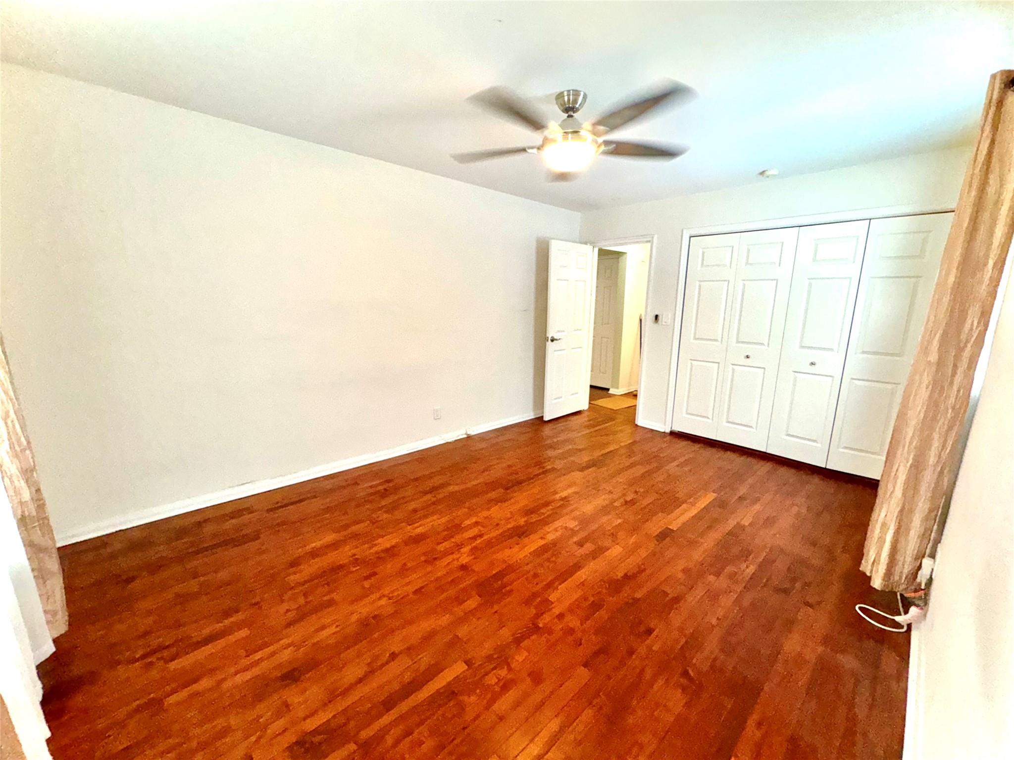 102 Edwards # 1C, Roslyn Heights, NY 11577