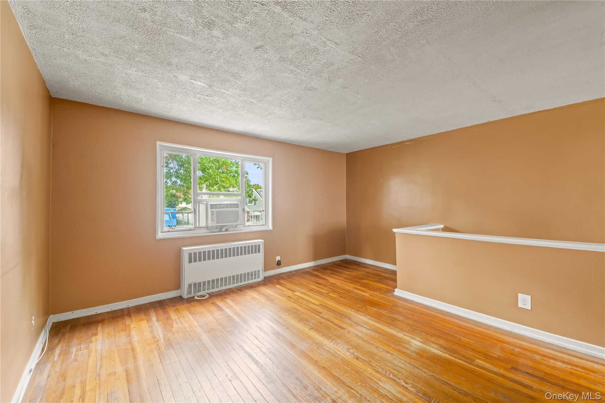 86-06 231st # Upper, Queens Village, NY 11427