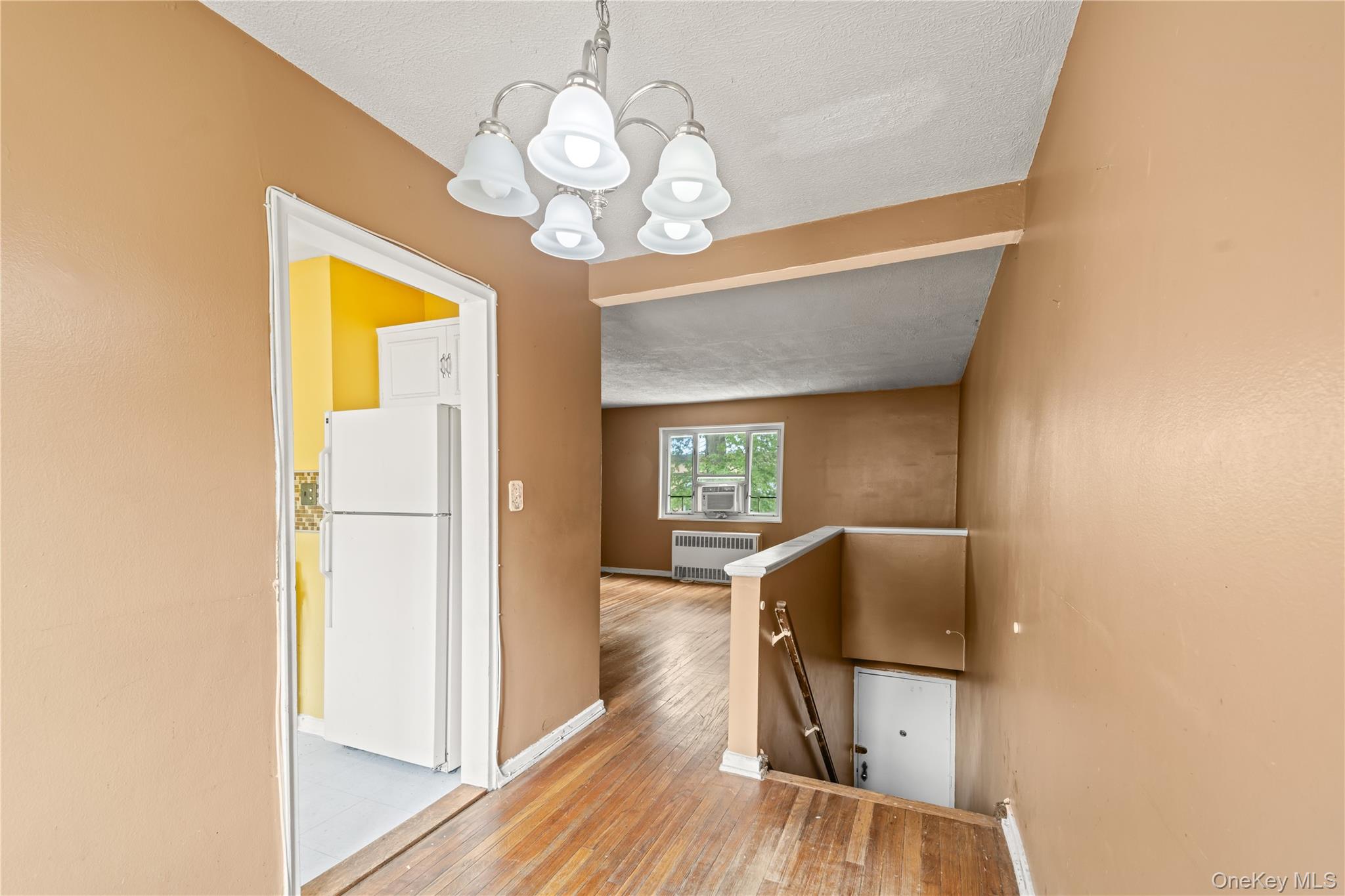 86-06 231st # Upper, Queens Village, NY 11427