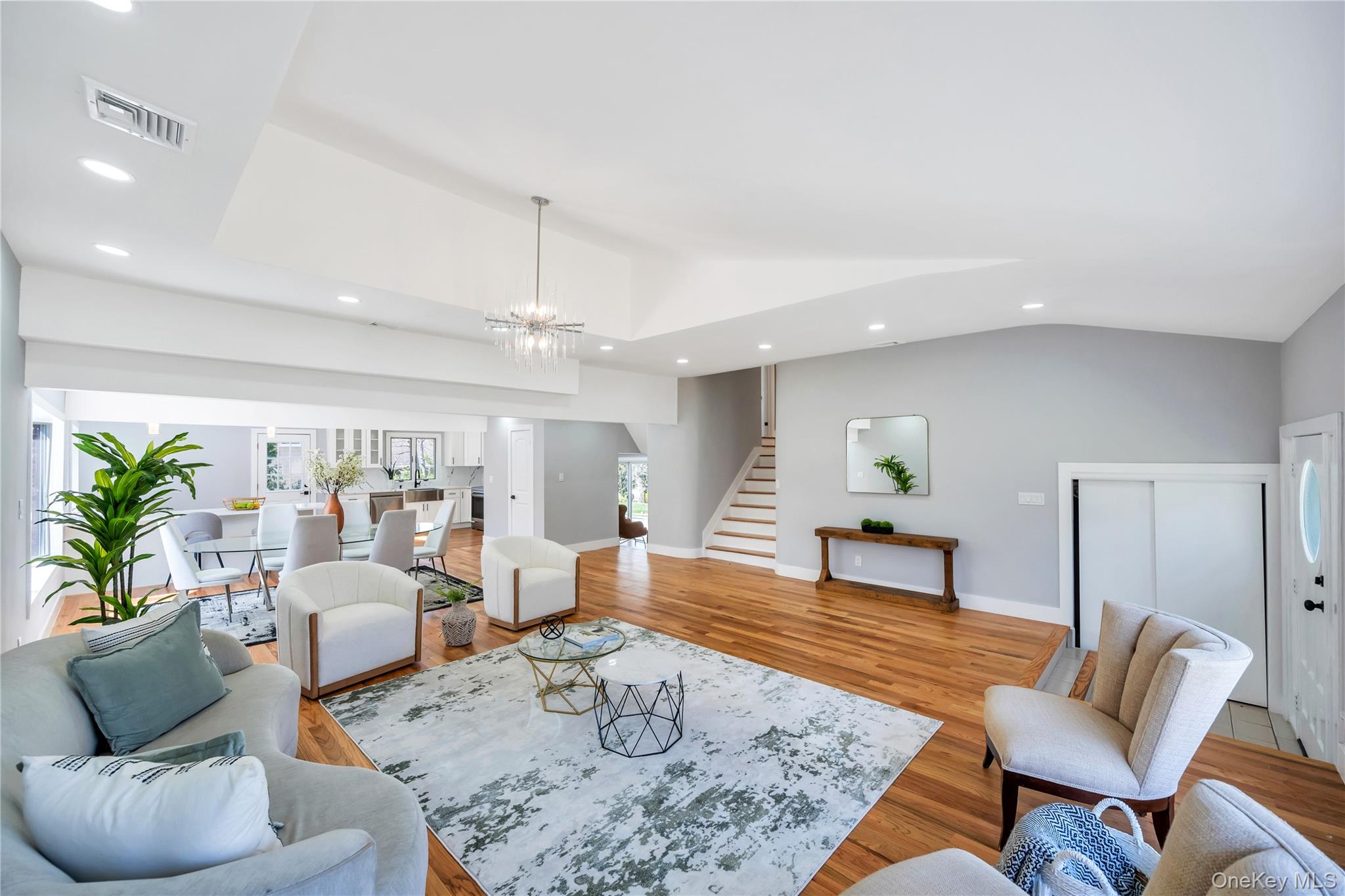 16 Huckleberry Lane, Oyster Bay, NY 11771