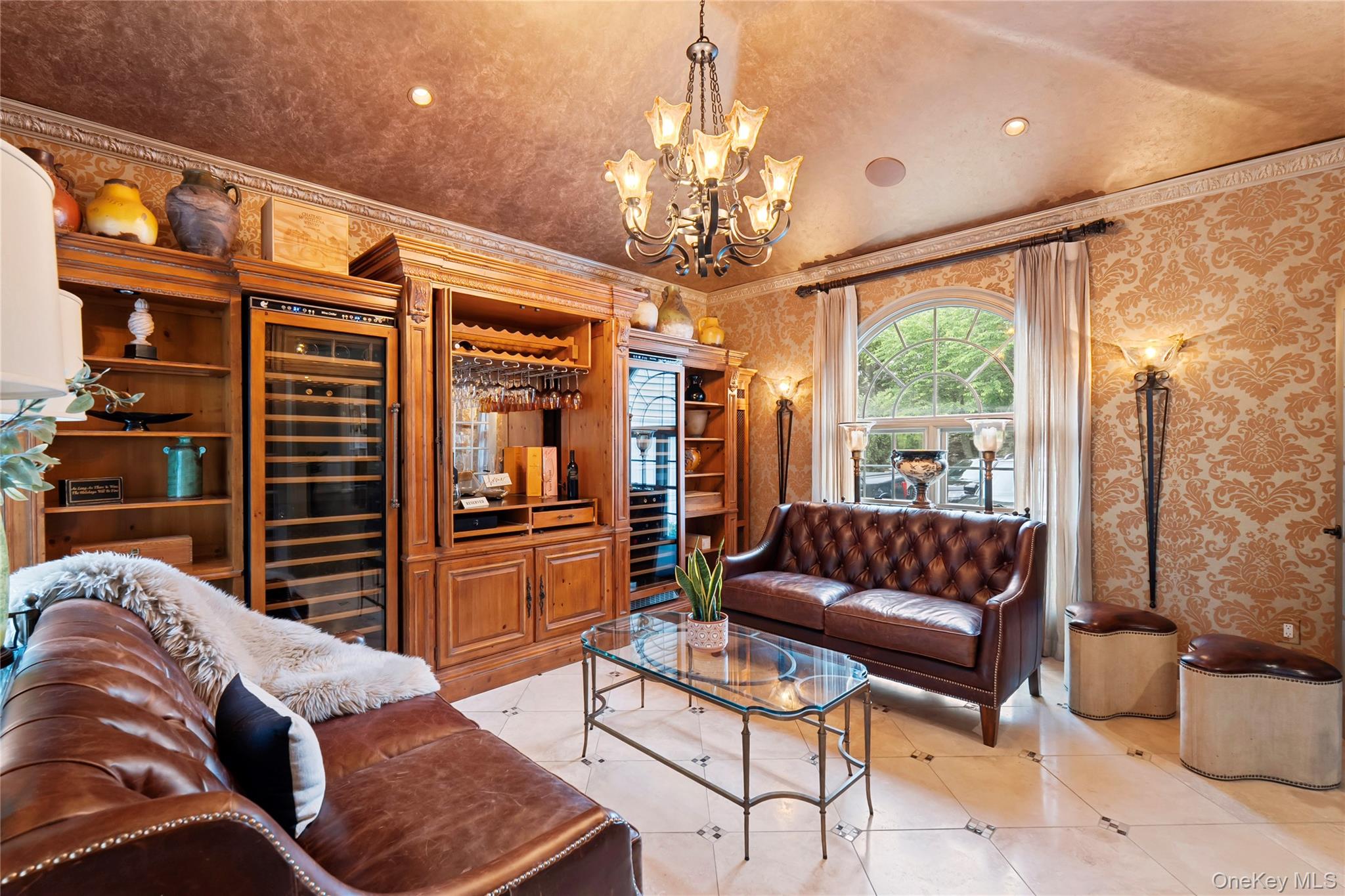 11 Crick Holly Lane, East Islip, NY 11730