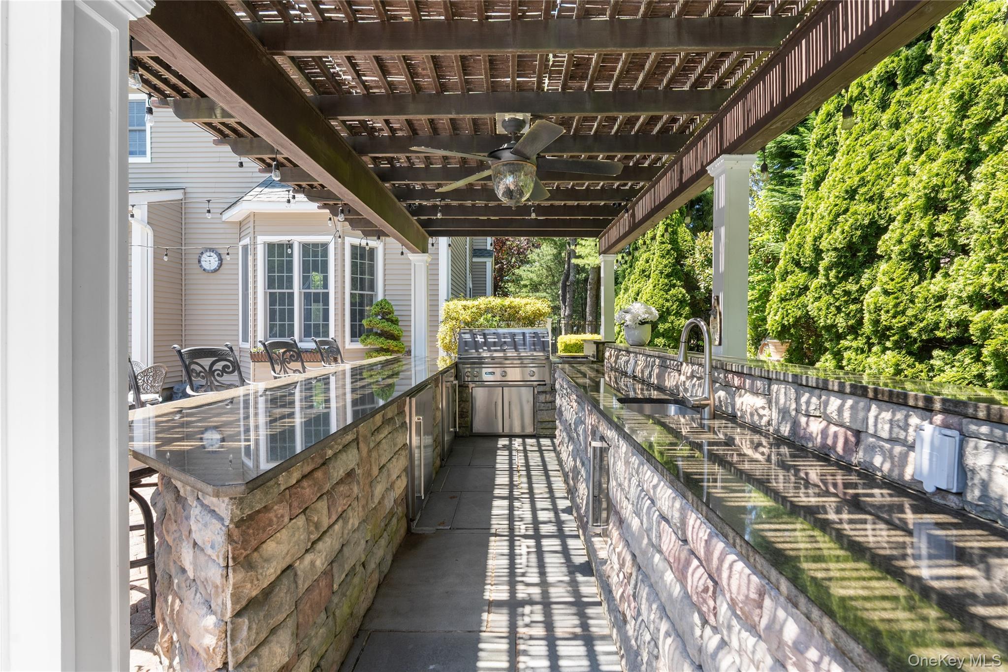 11 Crick Holly Lane, East Islip, NY 11730