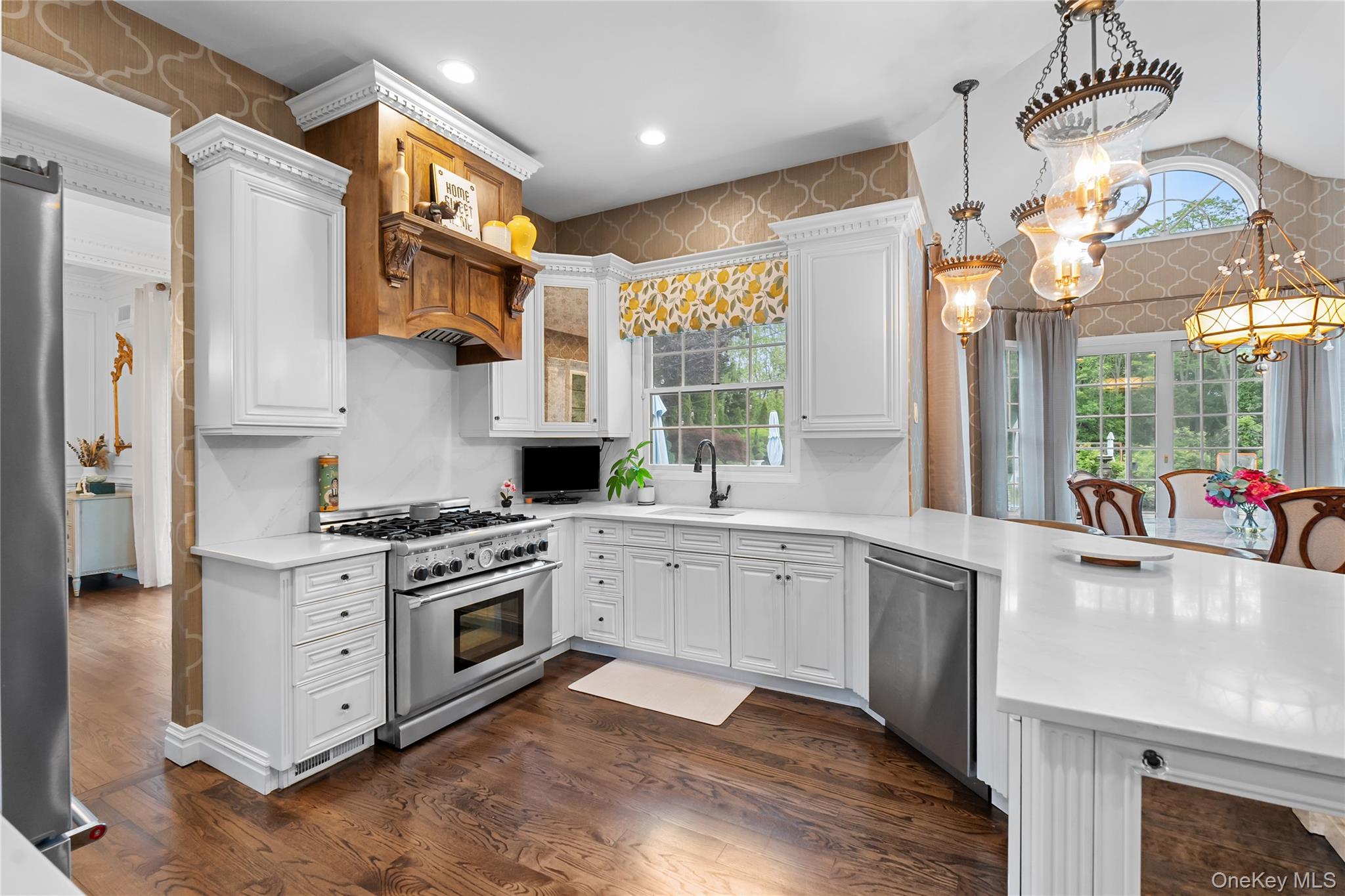 11 Crick Holly Lane, East Islip, NY 11730