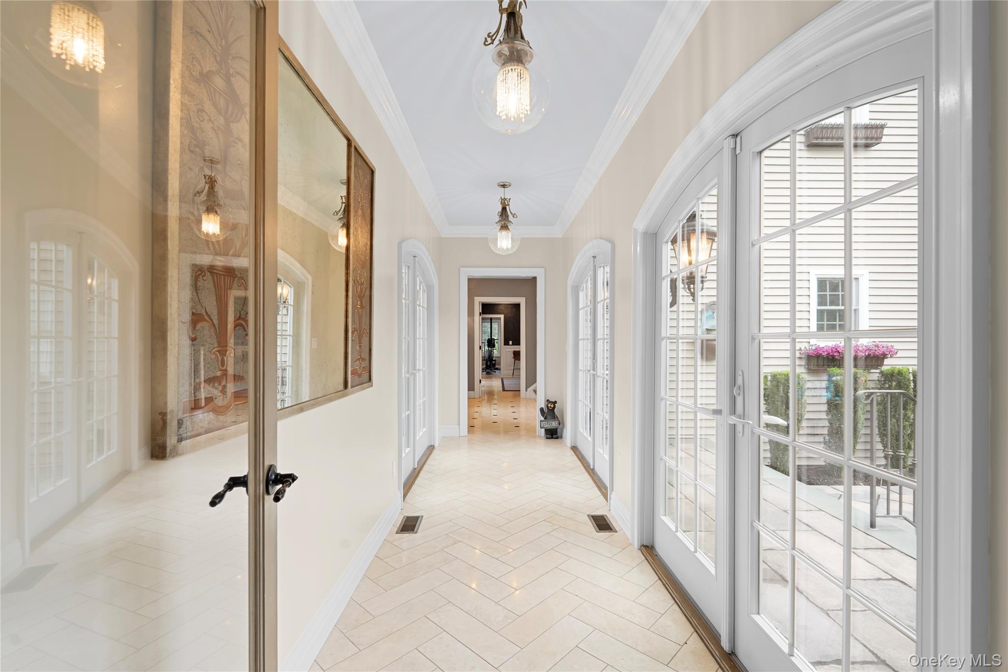 11 Crick Holly Lane, East Islip, NY 11730