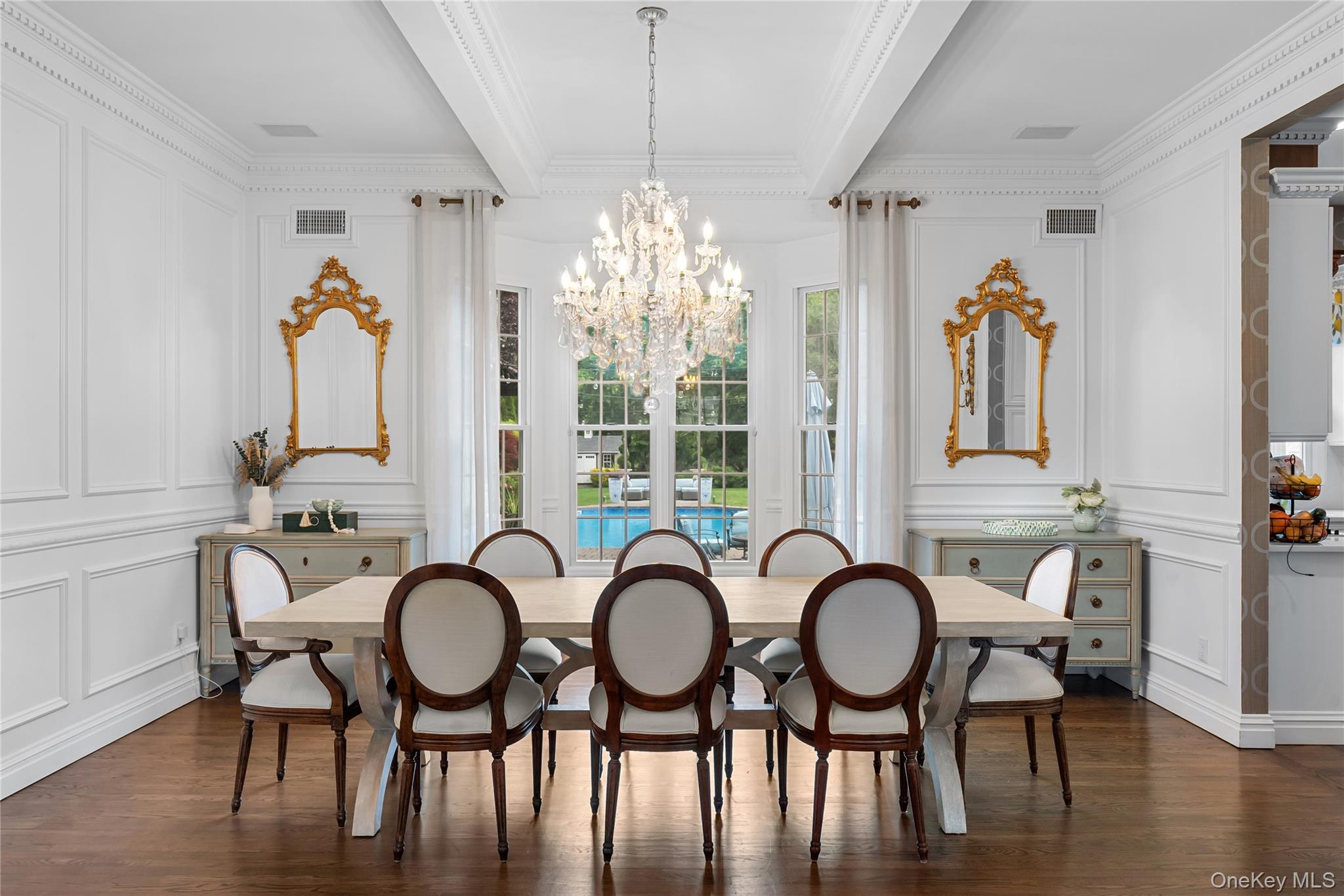 11 Crick Holly Lane, East Islip, NY 11730