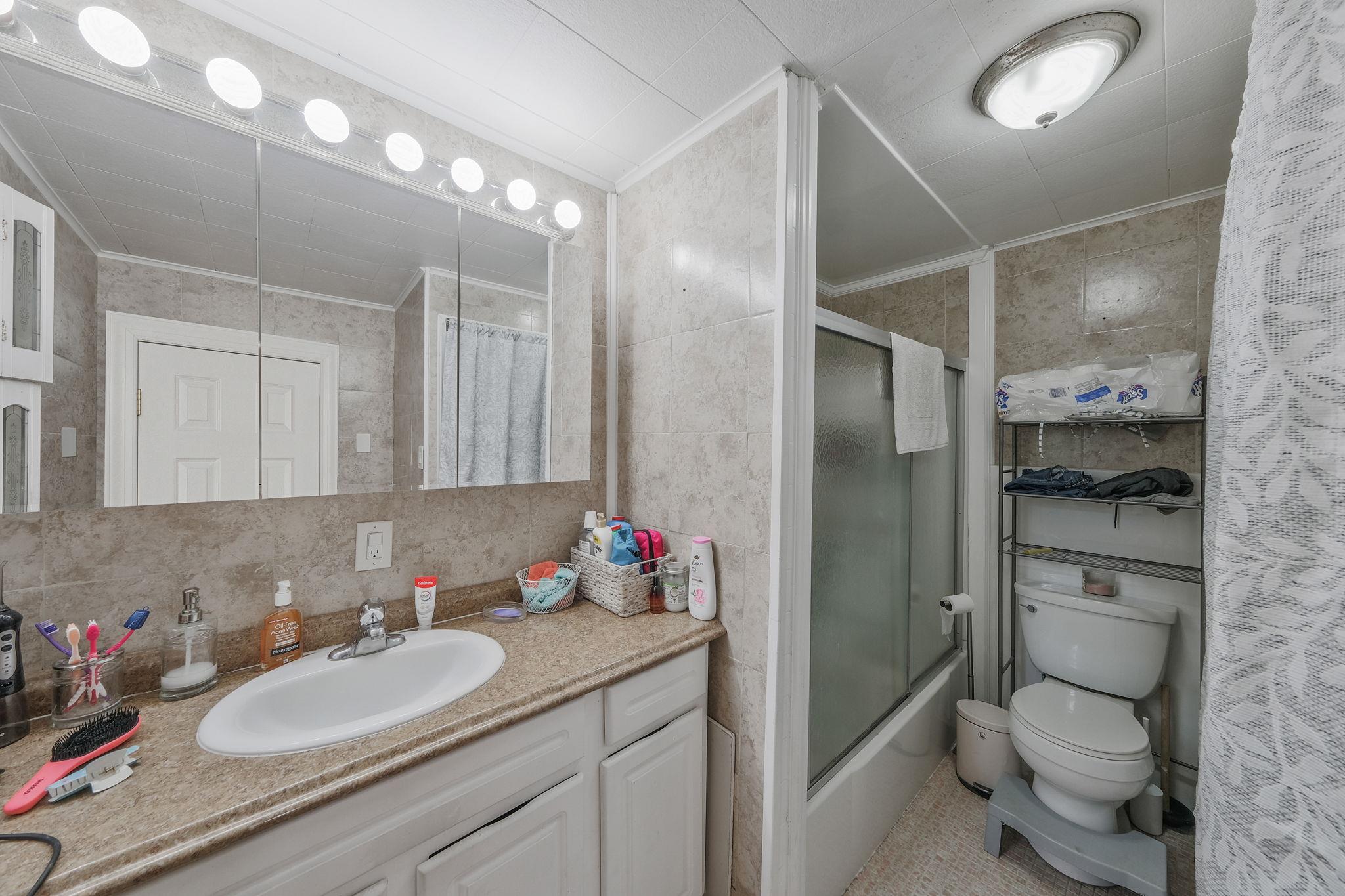 46 Lincoln Avenue, Sayville, NY 11782