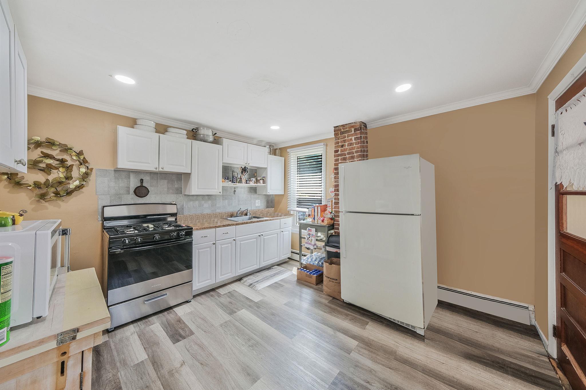 46 Lincoln Avenue, Sayville, NY 11782