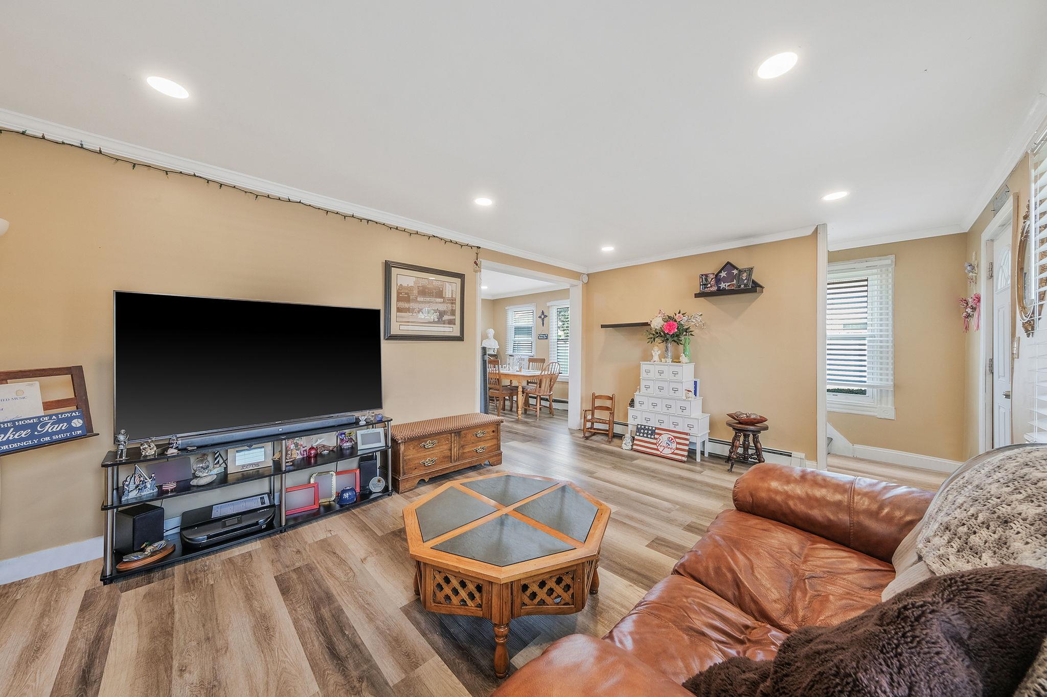 46 Lincoln Avenue, Sayville, NY 11782