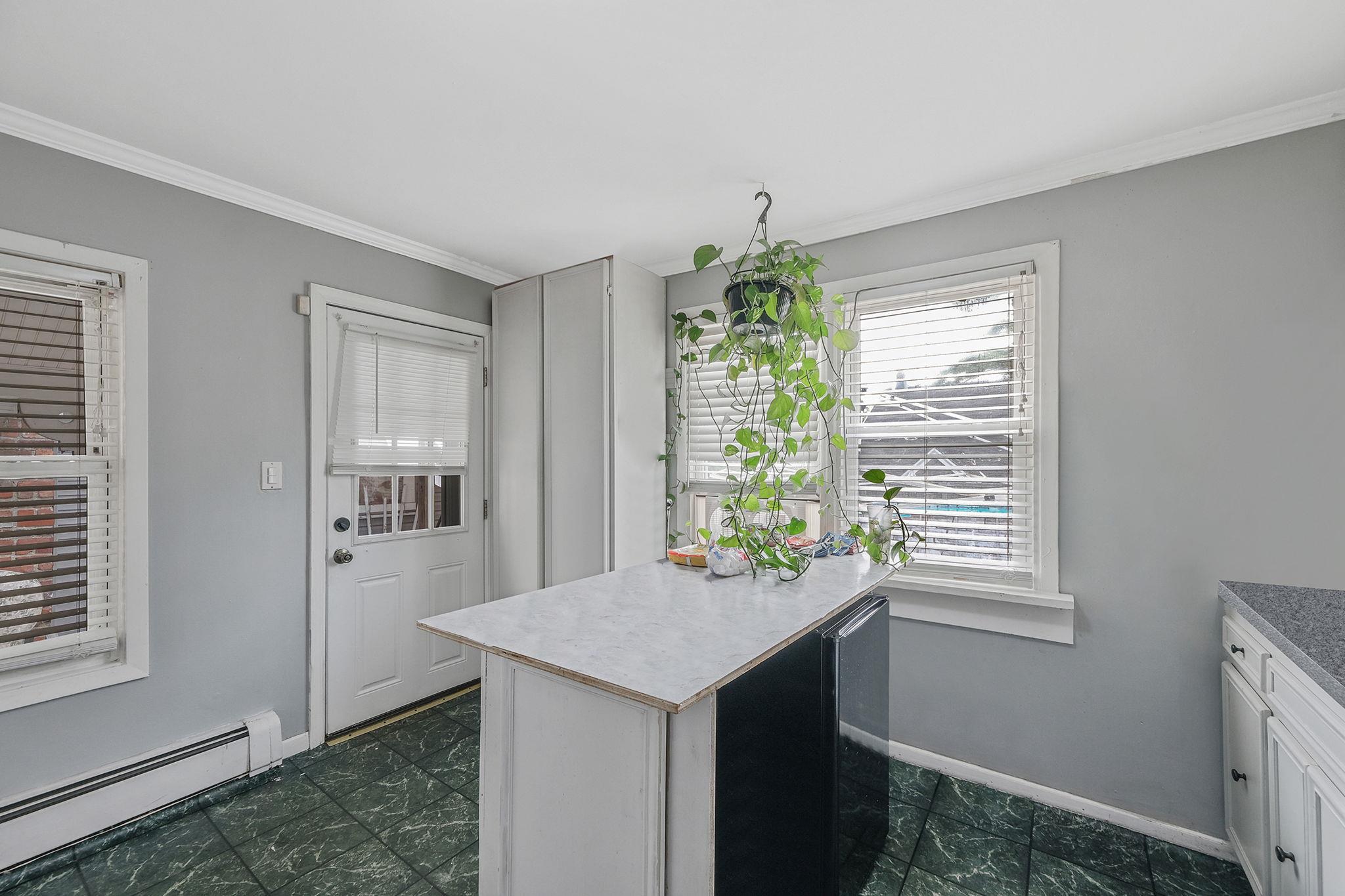 46 Lincoln Avenue, Sayville, NY 11782