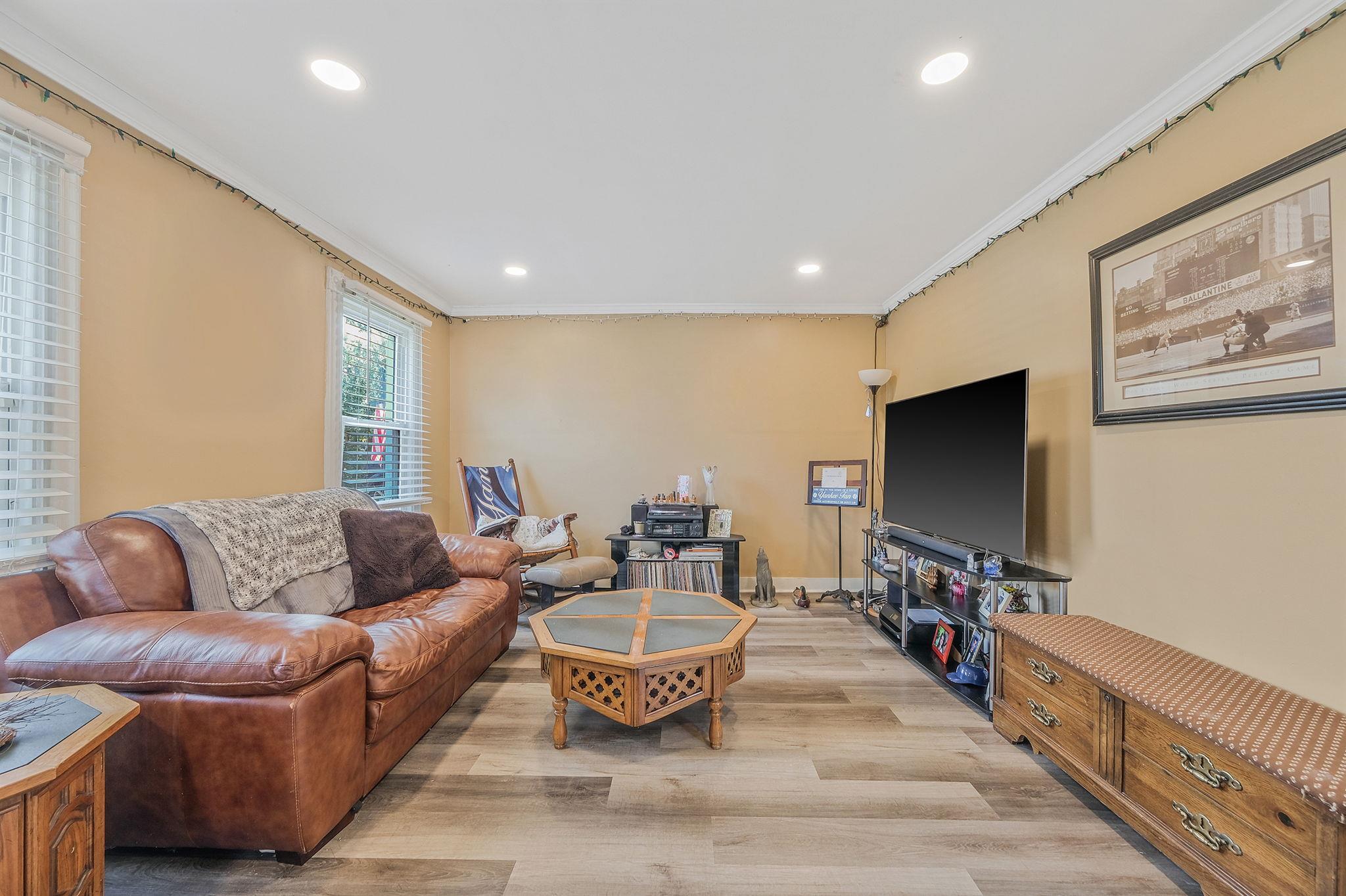 46 Lincoln Avenue, Sayville, NY 11782