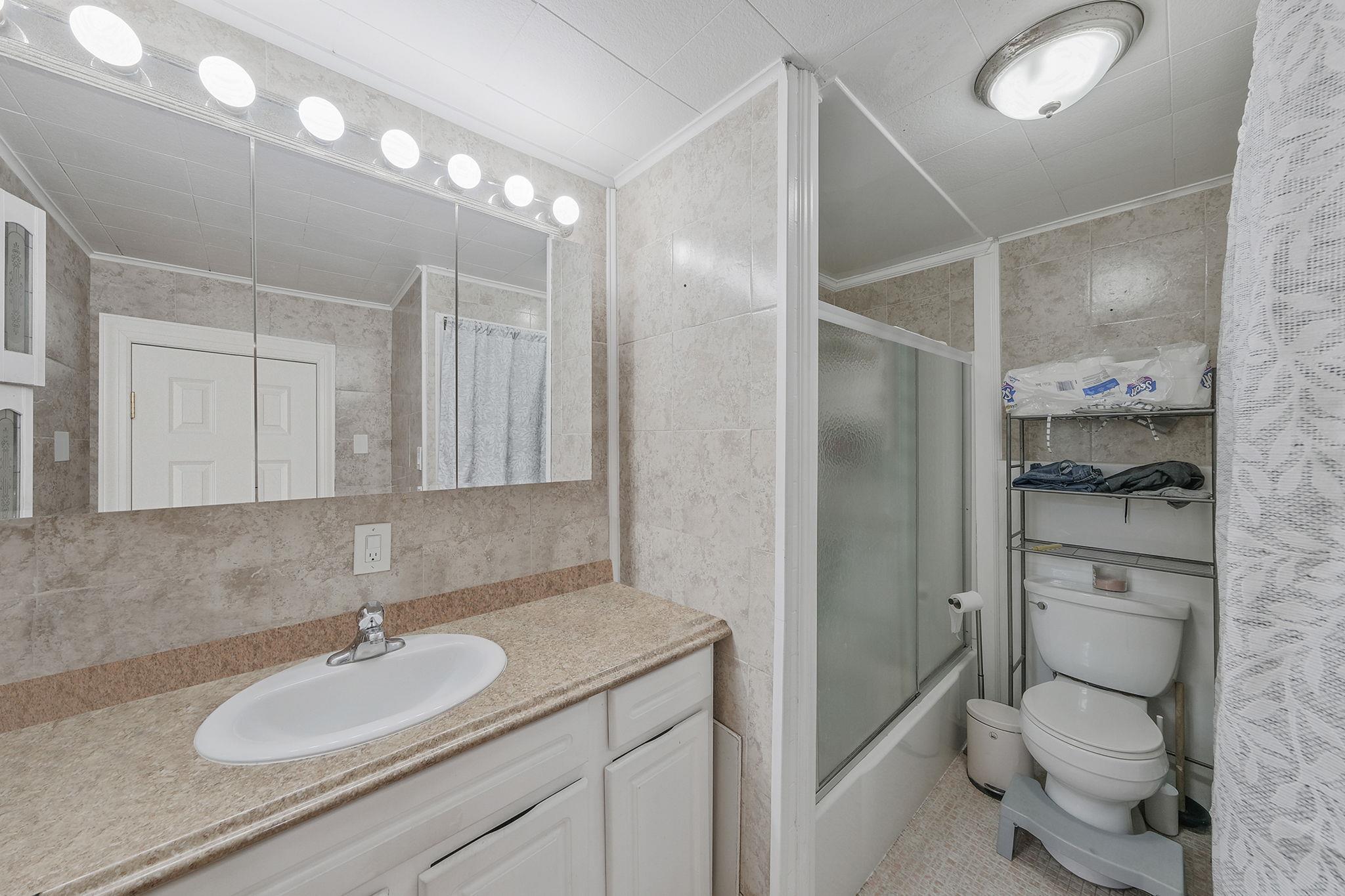 46 Lincoln Avenue, Sayville, NY 11782