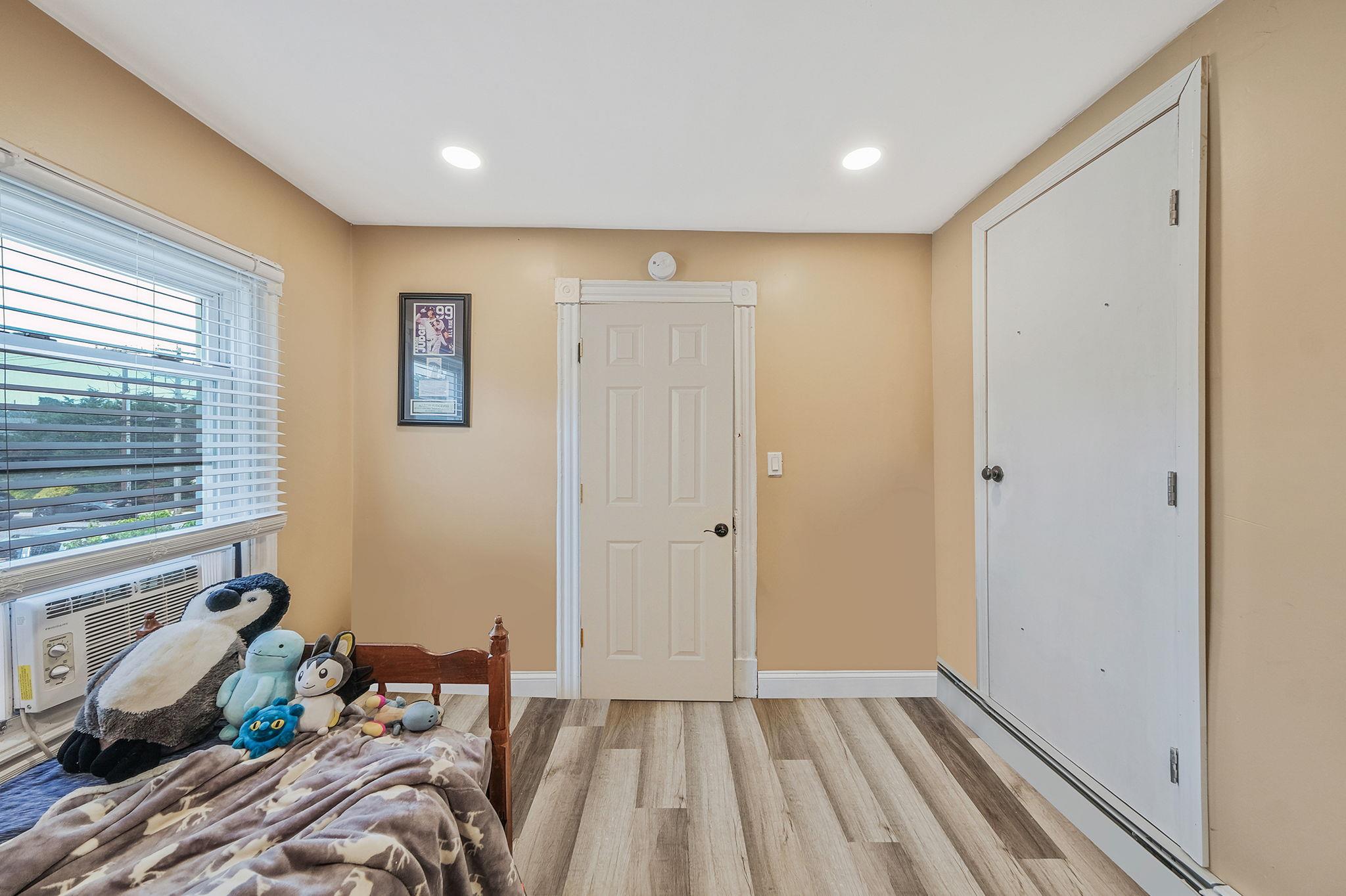 46 Lincoln Avenue, Sayville, NY 11782