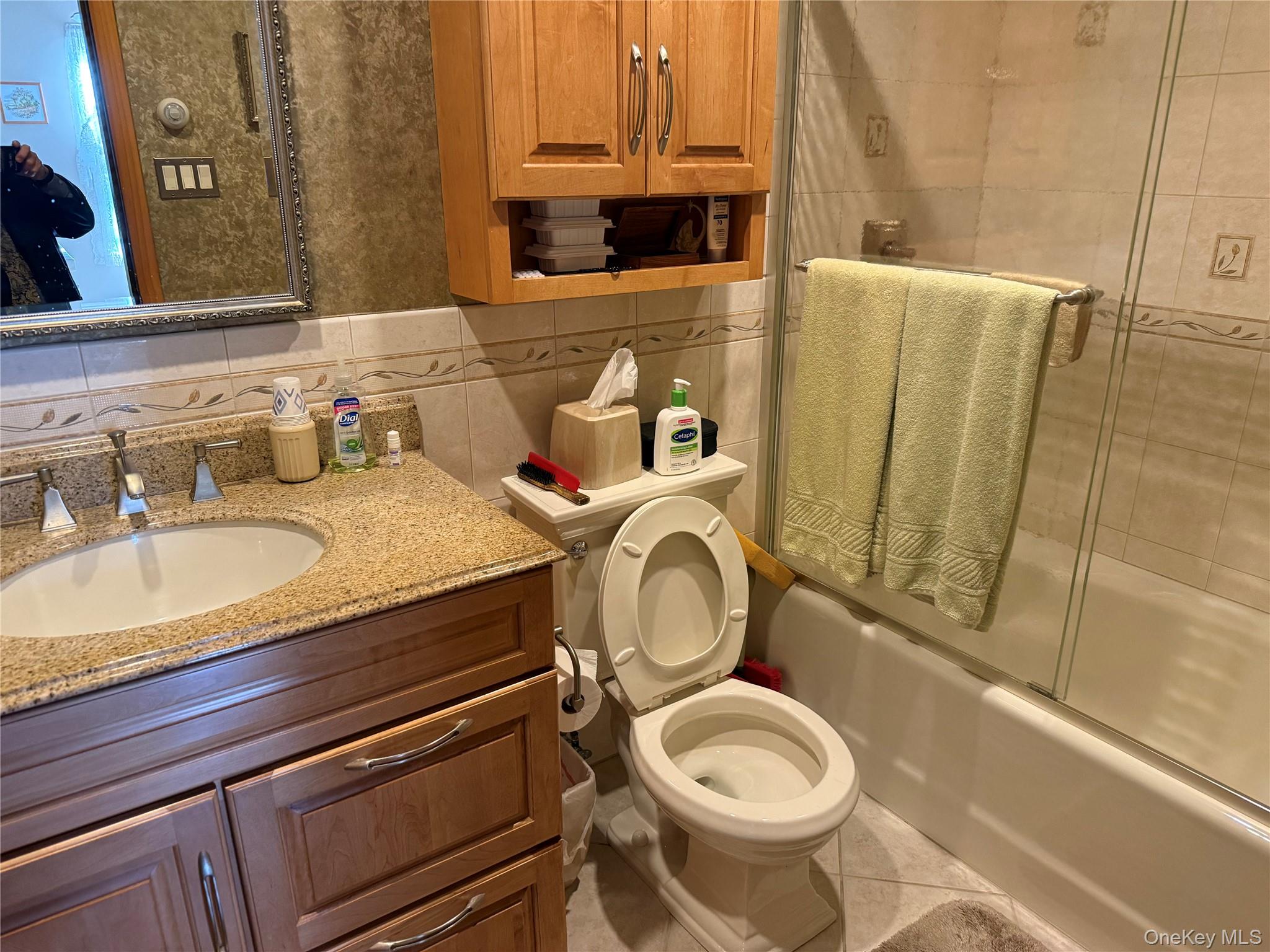 1 Hillside Lane, Huntington, NY 11743