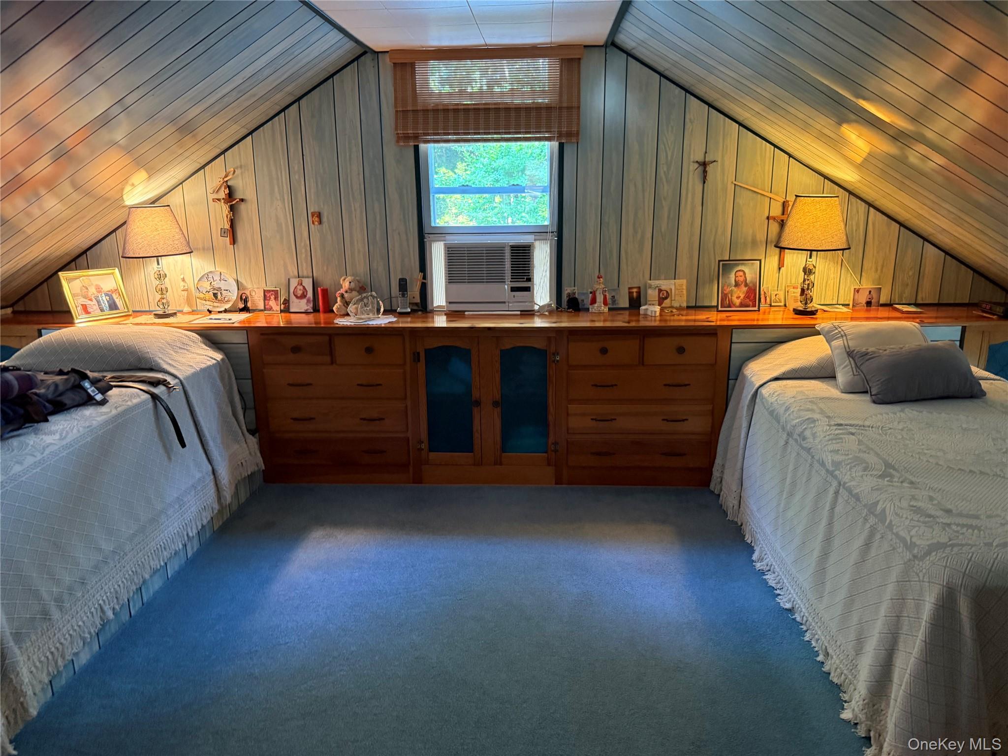 1 Hillside Lane, Huntington, NY 11743