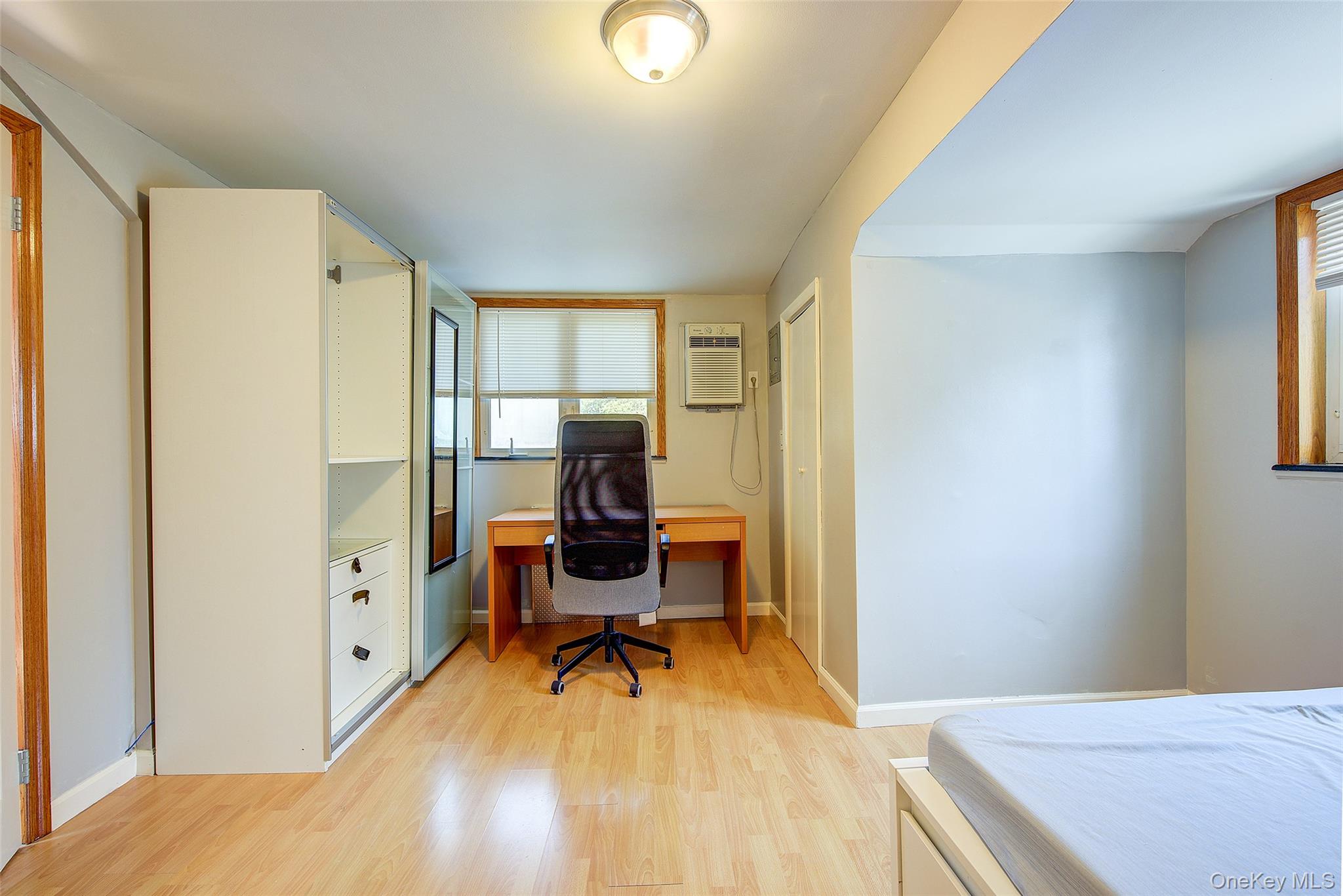 249-35 51 Avenue, Little Neck, NY 11362