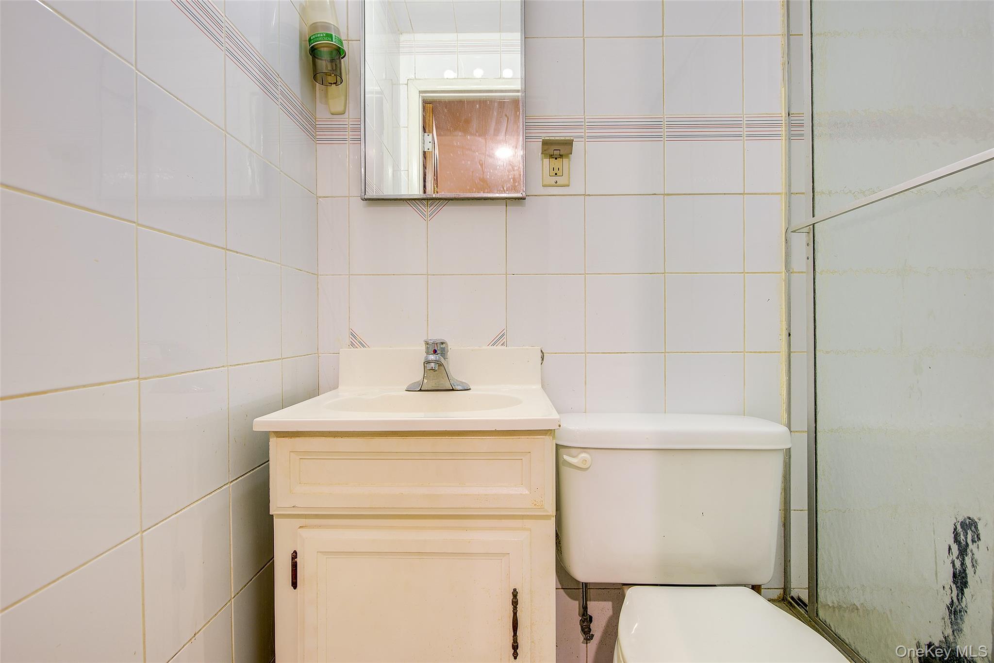 249-35 51 Avenue, Little Neck, NY 11362