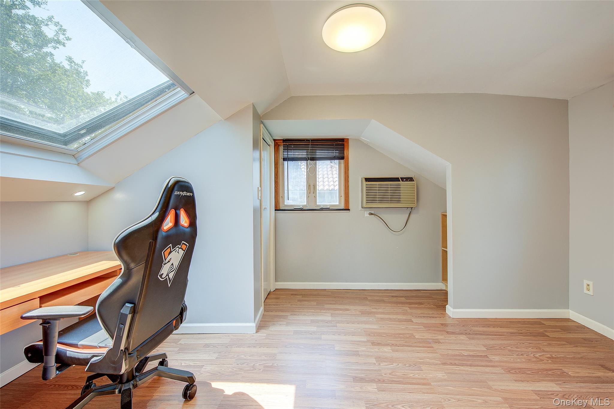 249-35 51 Avenue, Little Neck, NY 11362