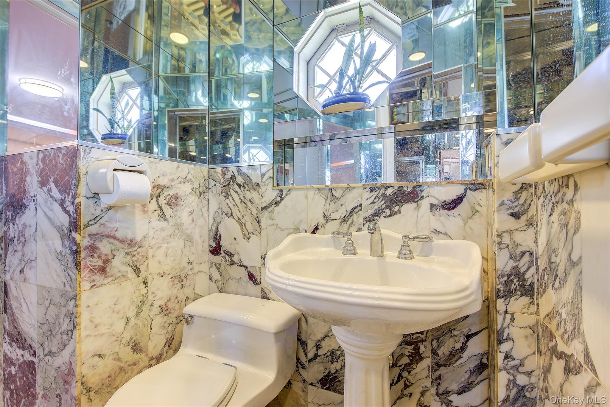 249-35 51 Avenue, Little Neck, NY 11362