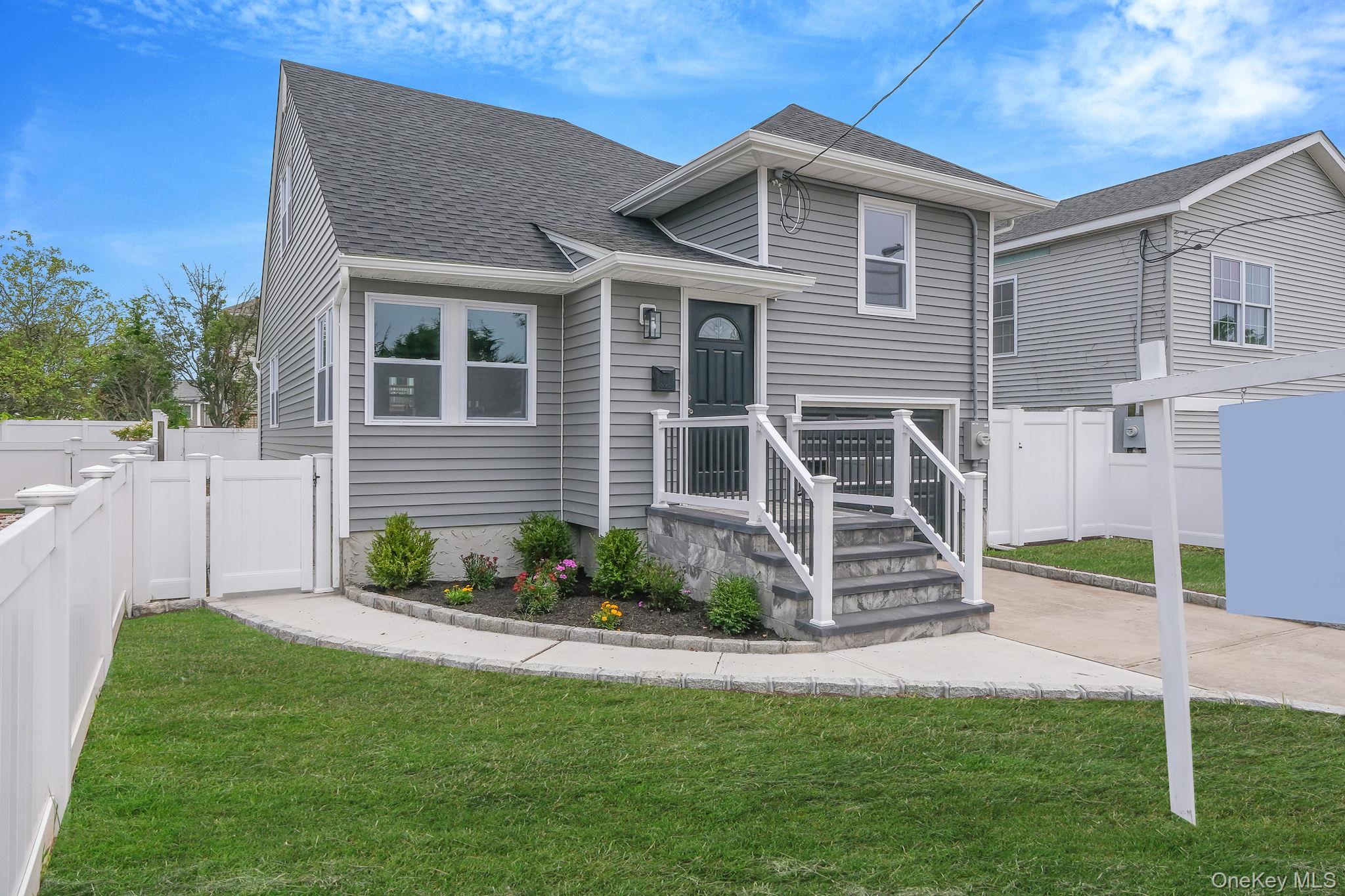 47 E Jackson Avenue, Babylon, NY 11702