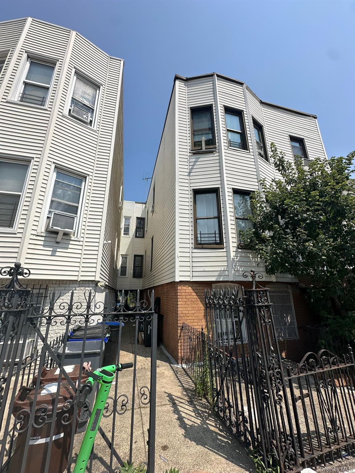 1916 Barnes Avenue, Bronx, NY 10462