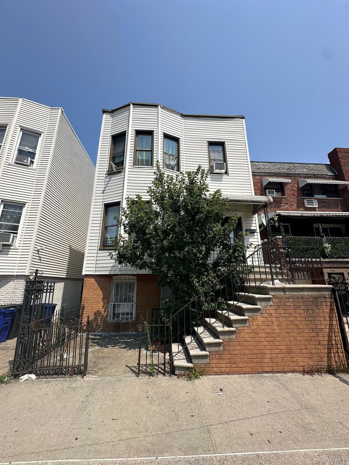 1916 Barnes Avenue, Bronx, NY 10462