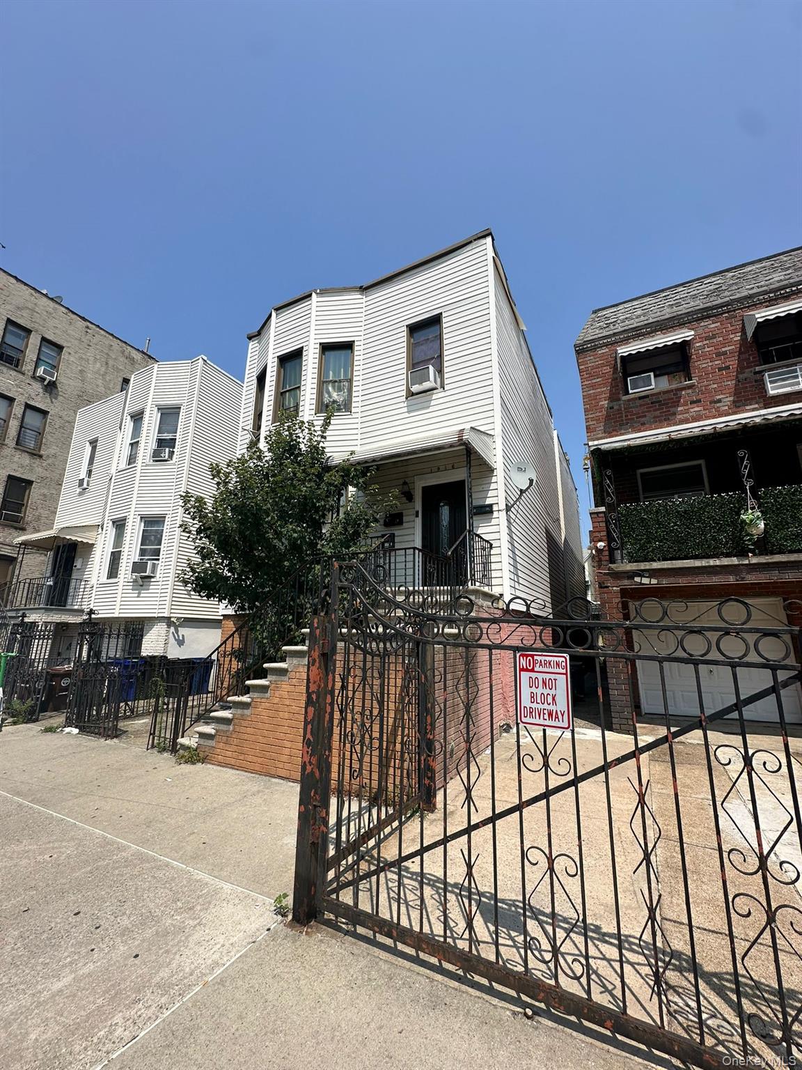 1916 Barnes Avenue, Bronx, NY 10462
