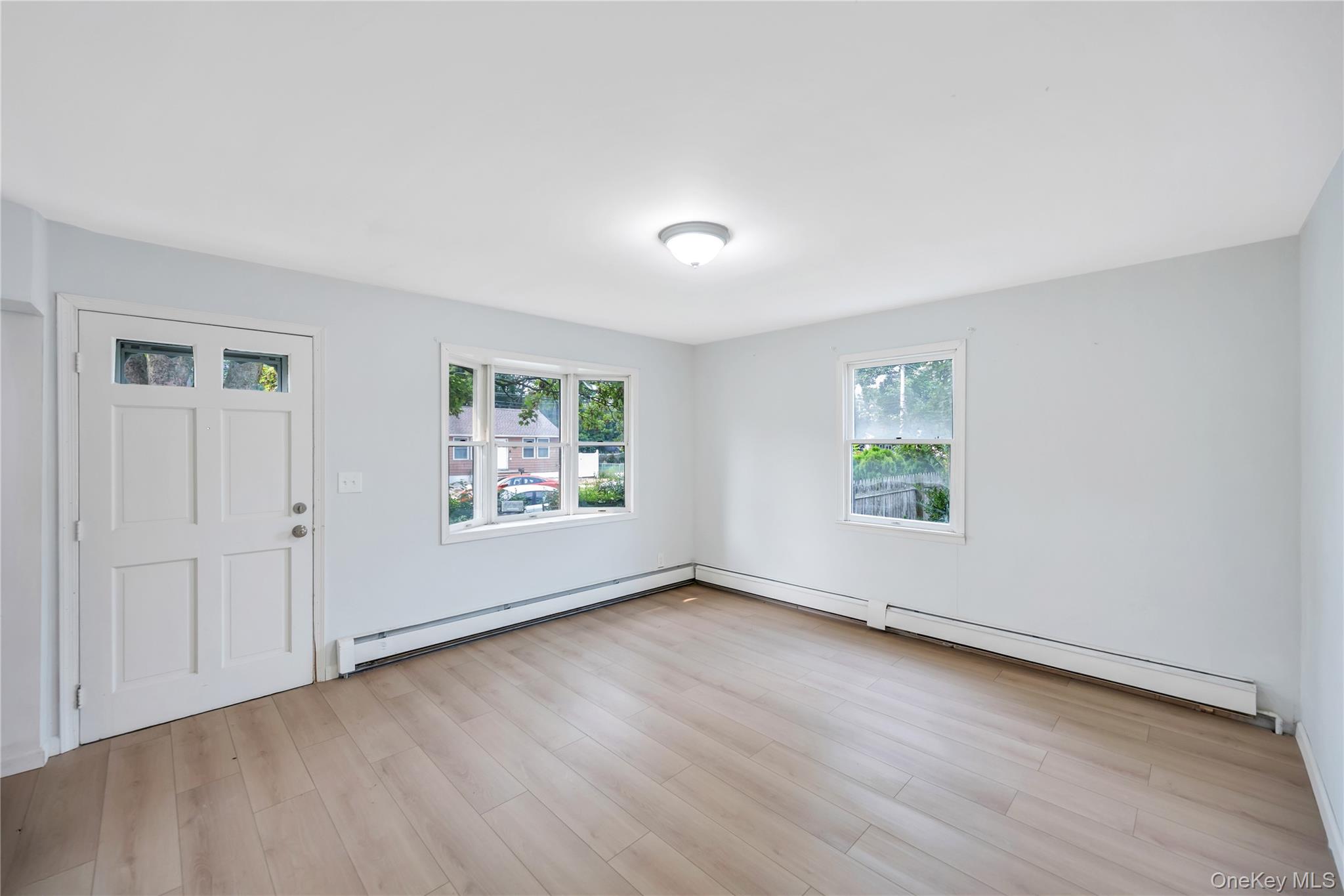 10 Saint Andrews Drive, Brentwood, NY 11717