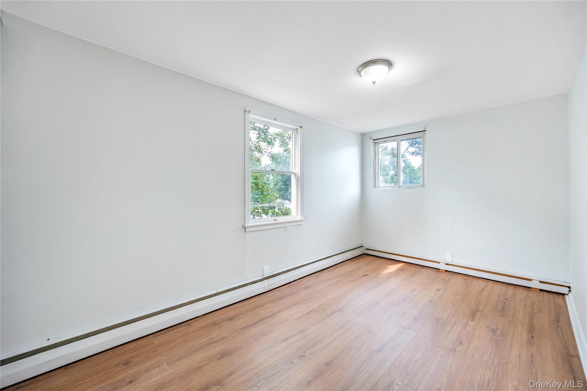 10 Saint Andrews Drive, Brentwood, NY 11717