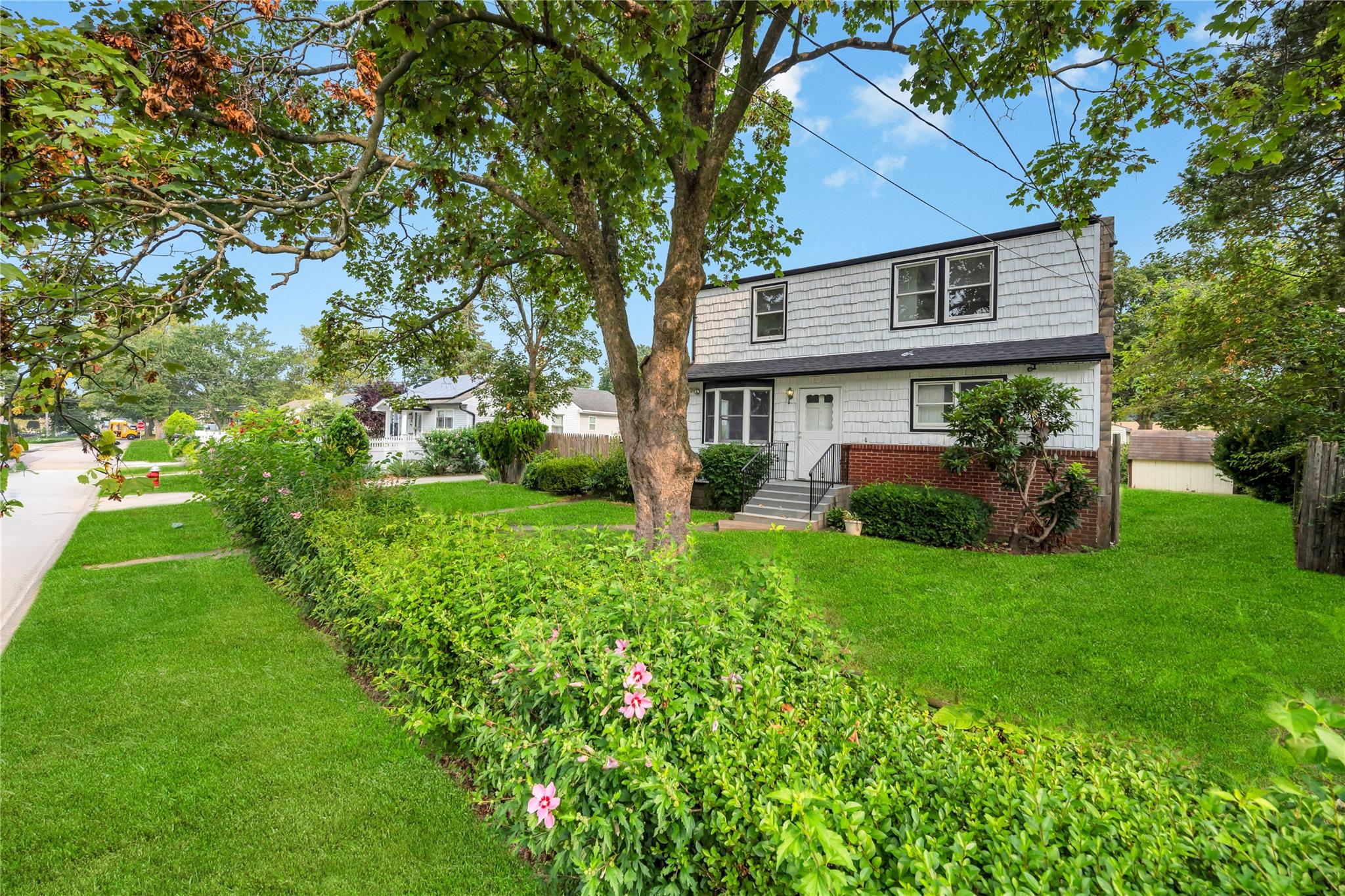 10 Saint Andrews Drive, Brentwood, NY 11717
