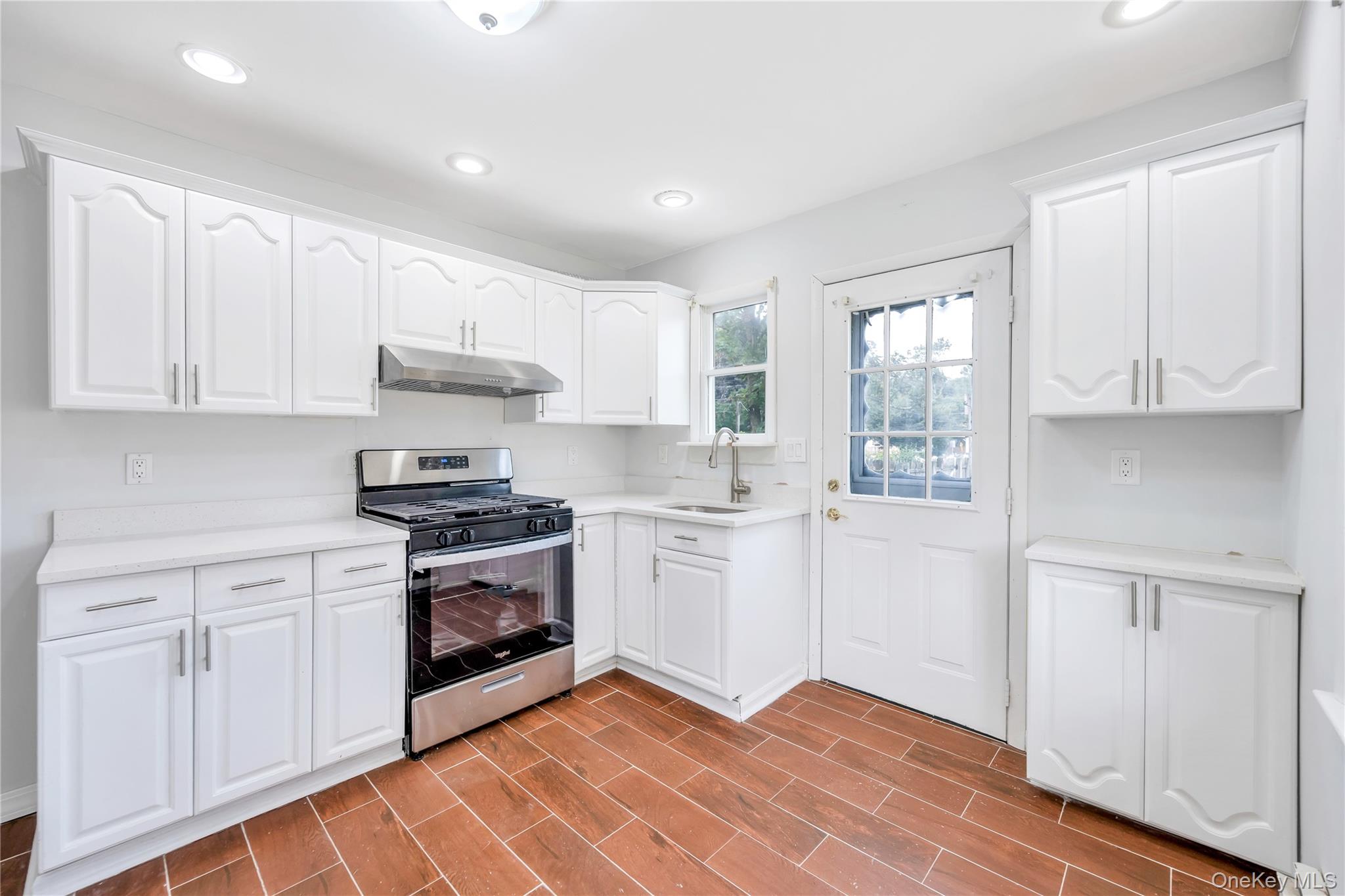 10 Saint Andrews Drive, Brentwood, NY 11717