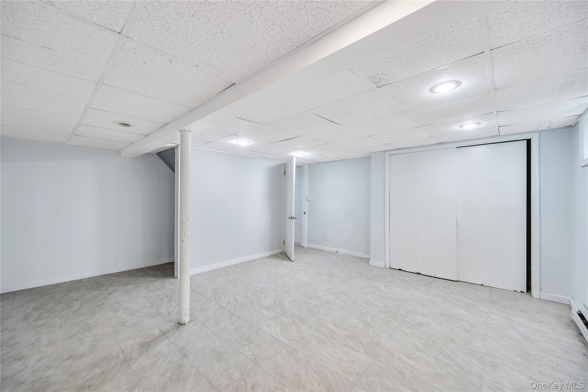 10 Saint Andrews Drive, Brentwood, NY 11717