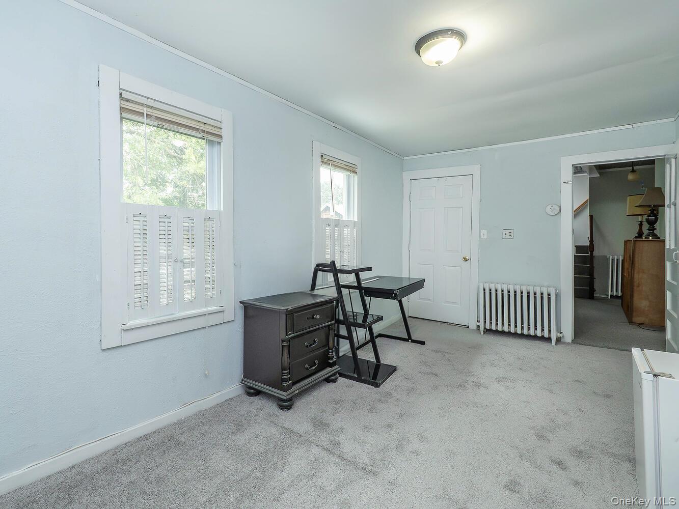 60 Grove Street, Glenwood Landing, NY 11547