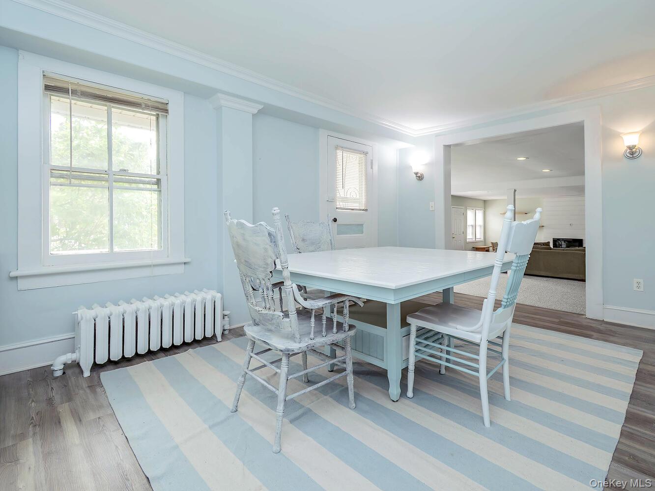 60 Grove Street, Glenwood Landing, NY 11547