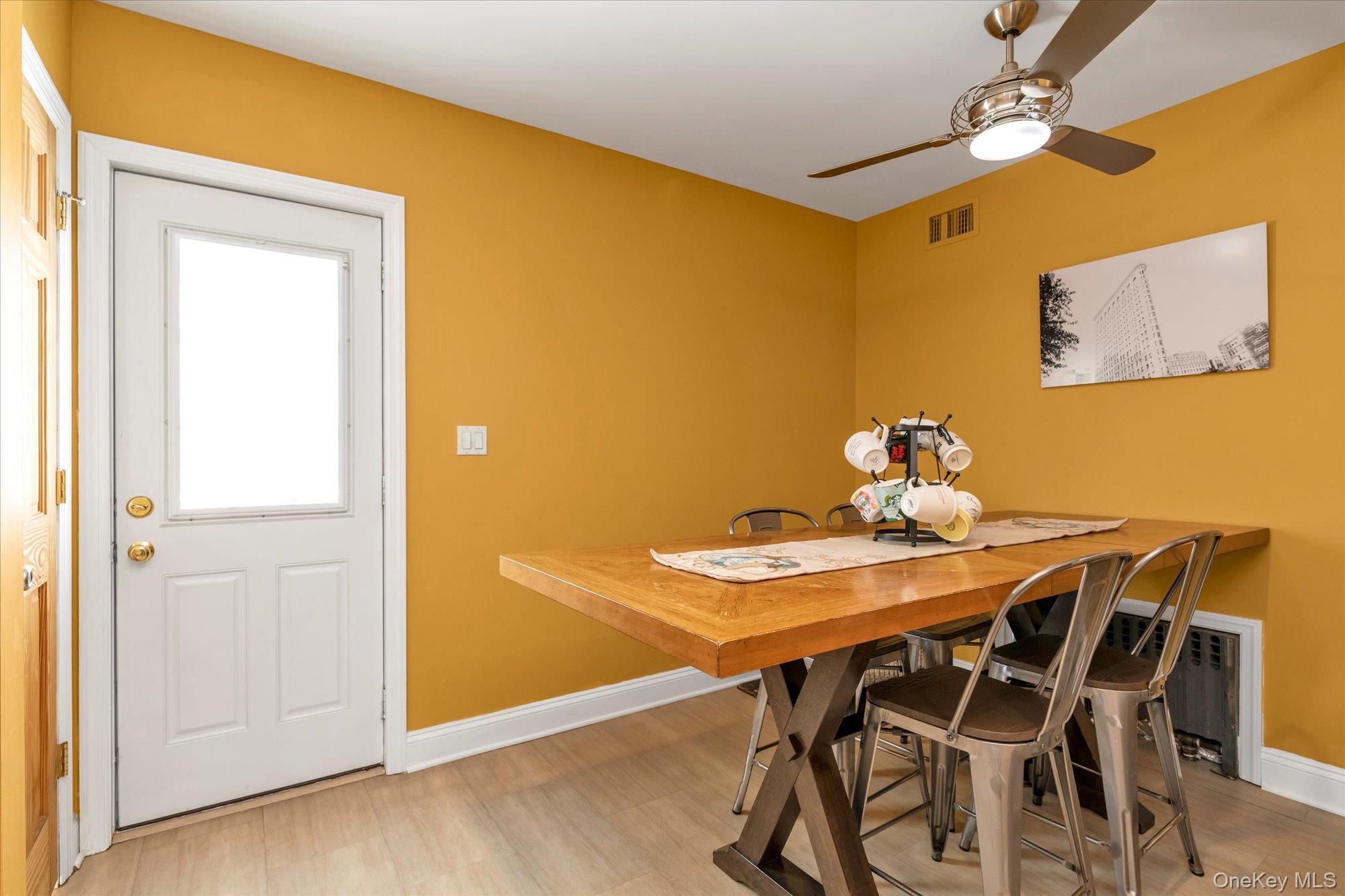 16 Farnum Street, Lynbrook, NY 11563