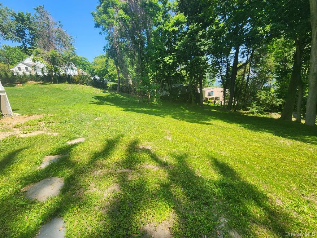 20N Ravine Road, Kings Point, NY 10024