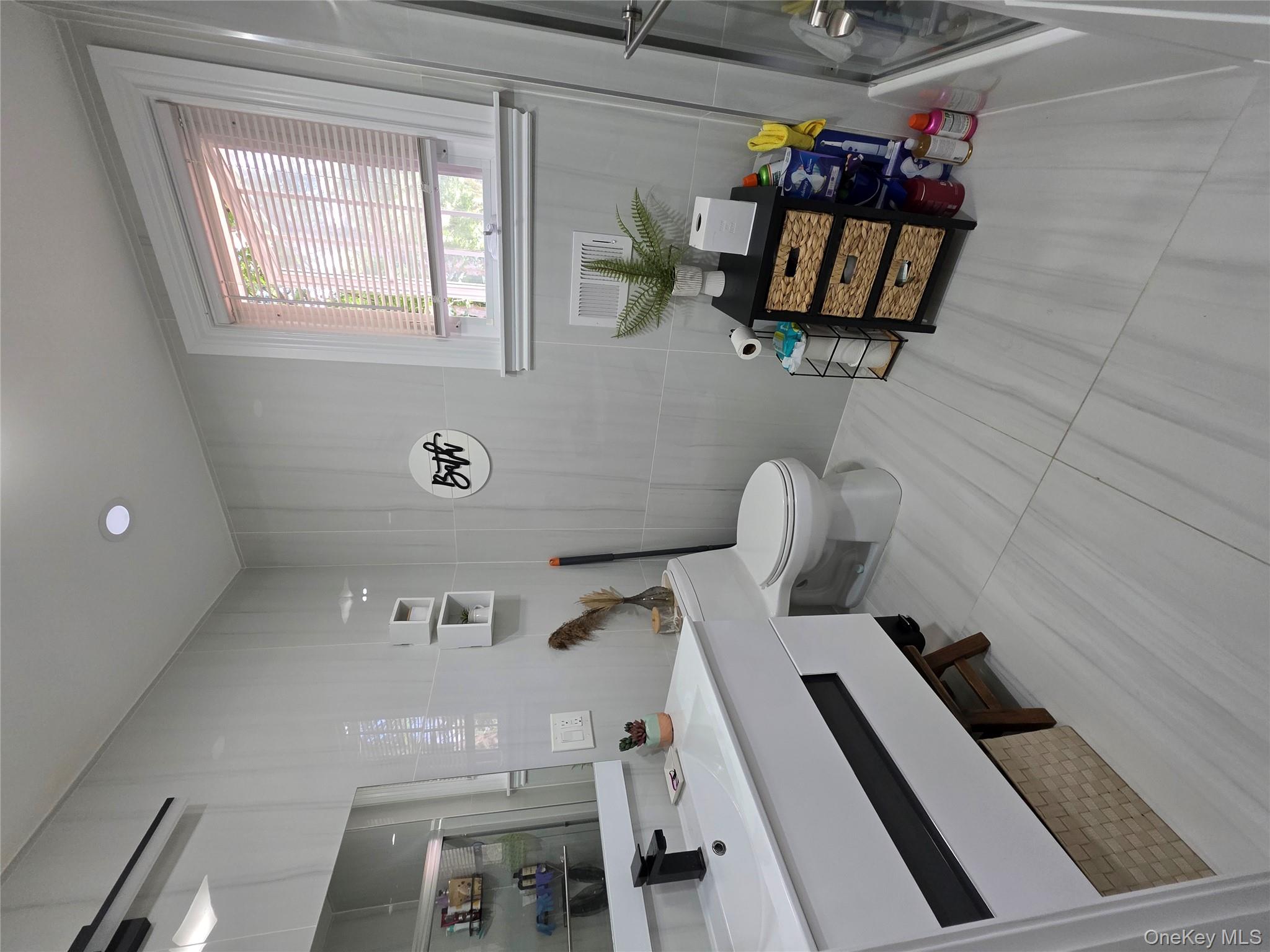 20N Ravine Road, Kings Point, NY 10024