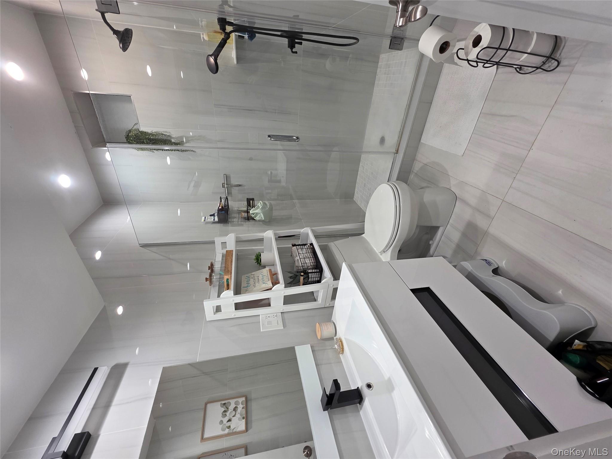 20N Ravine Road, Kings Point, NY 10024