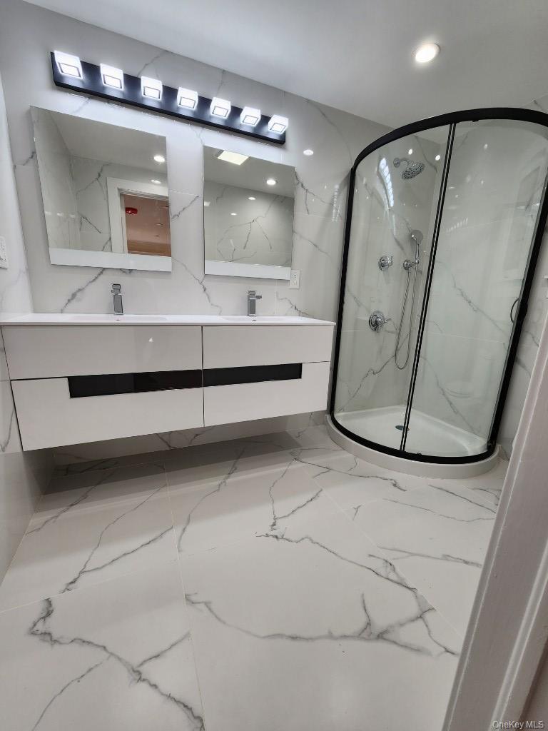 20N Ravine Road, Kings Point, NY 10024