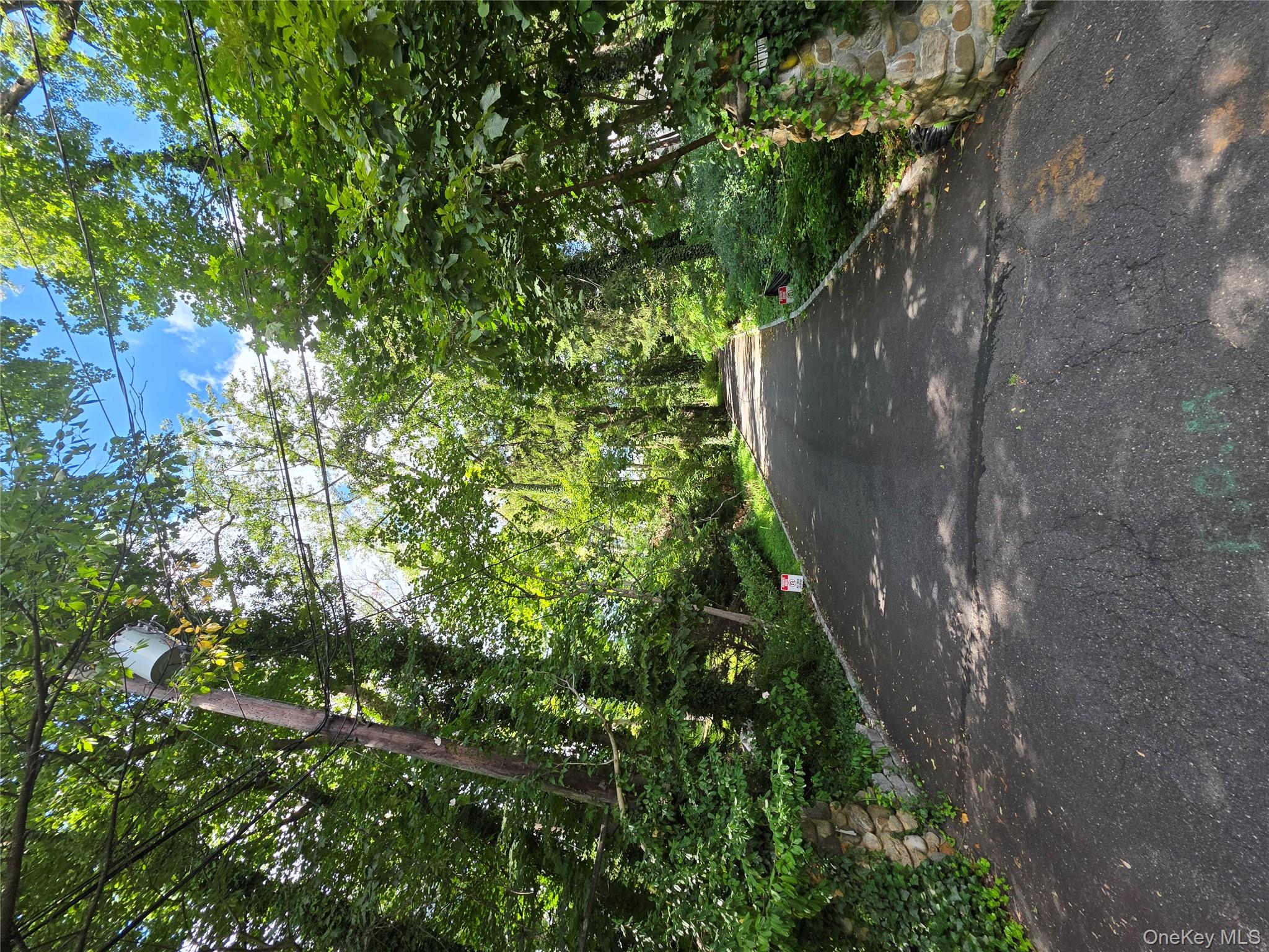 20N Ravine Road, Kings Point, NY 10024