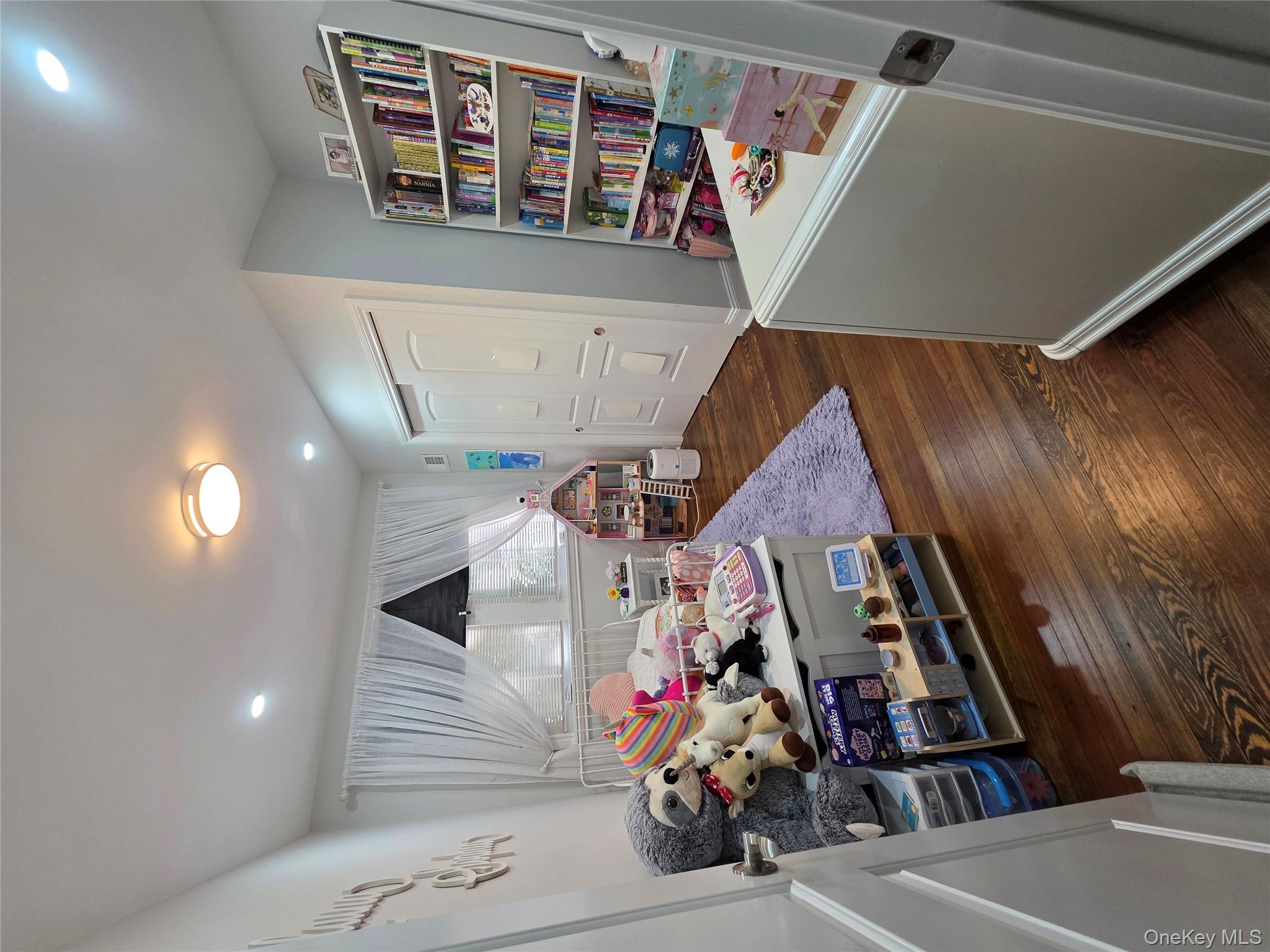 20N Ravine Road, Kings Point, NY 10024