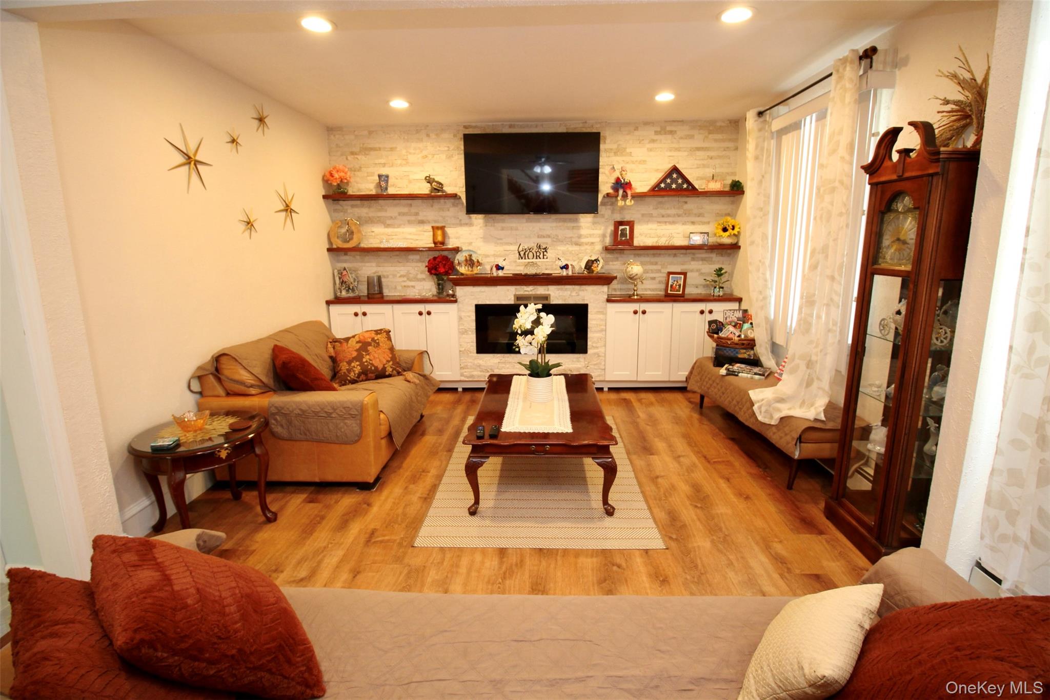 22 Hillside Avenue, Tuxedo Park, NY 10987