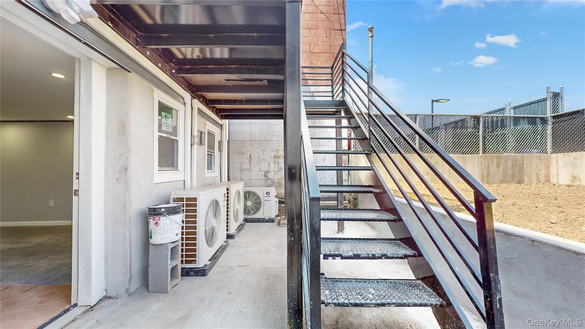 1735 Pacific Street, Brooklyn, NY 11213